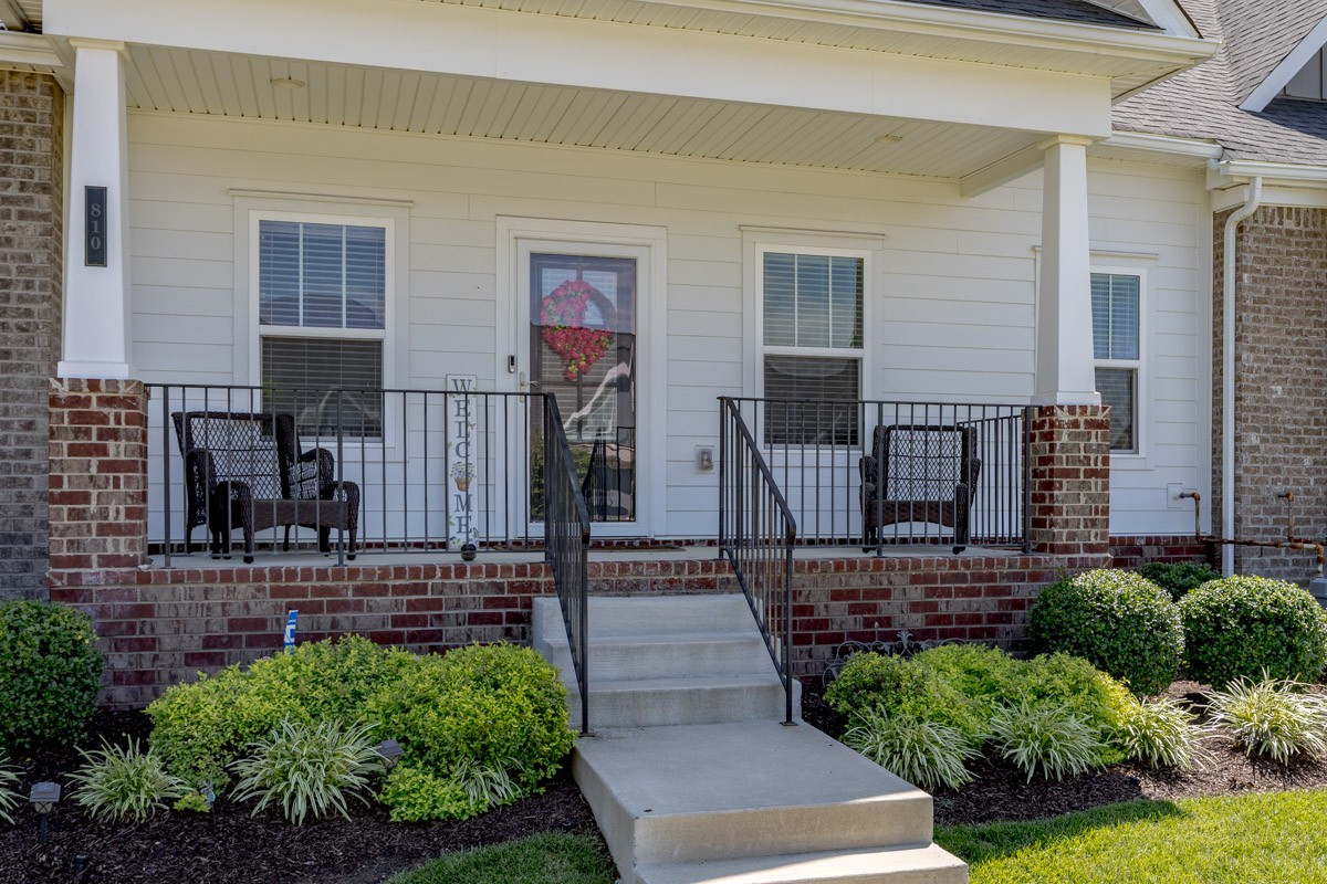 810 Griff Ln, Lebanon, TN 37087
