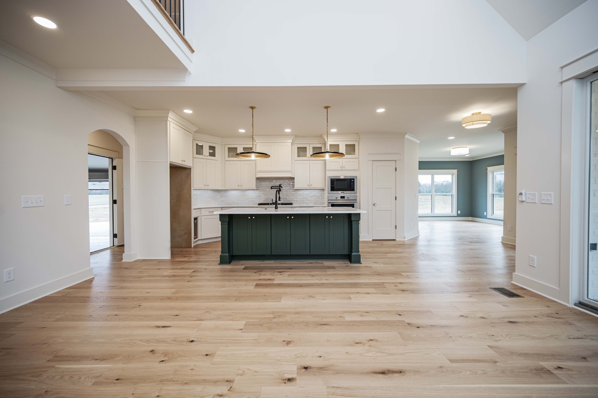 2717 Holly Springs Dr, Murfreesboro, TN 37129