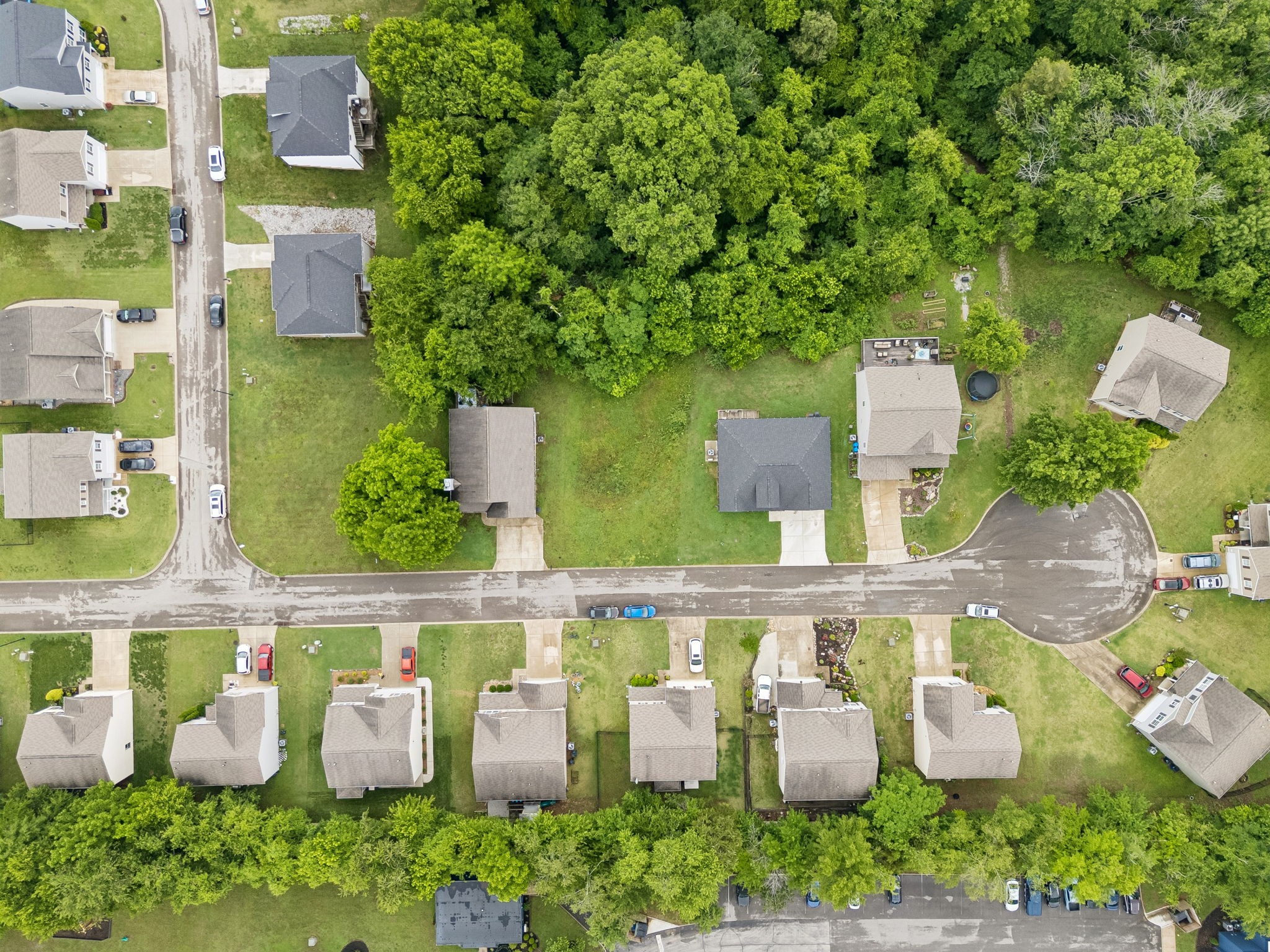 1243 Oxford Village Cv, Columbia, TN 38401