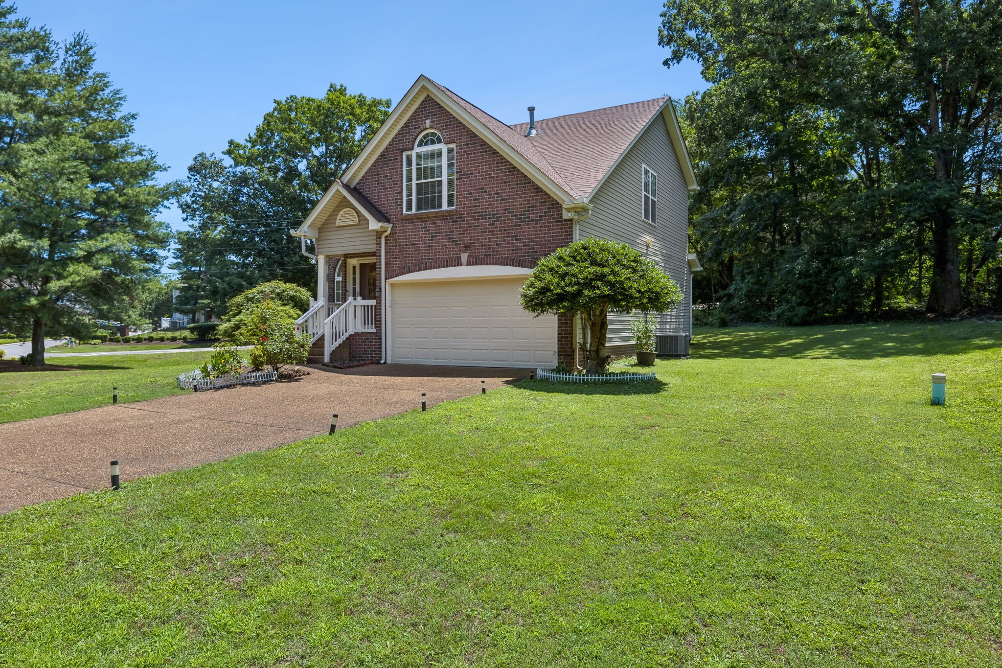 1001 Brookside Woods Blvd, Hermitage, TN 37076