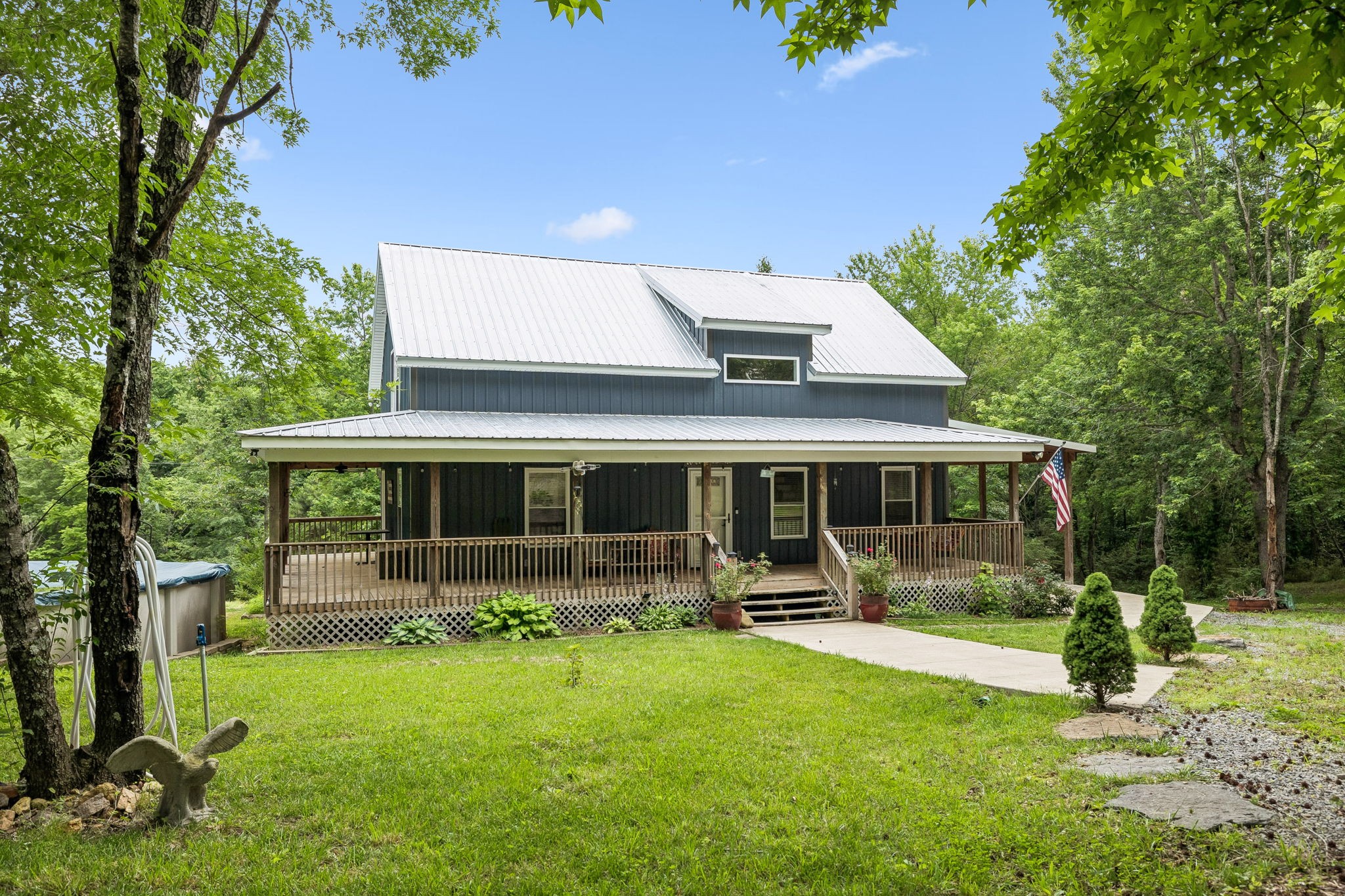 509 Iron Hill Rd, Burns, TN 37029