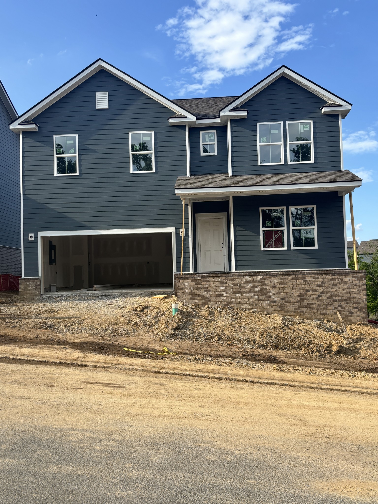 482 Jet Stream Dr, La Vergne, TN 37086