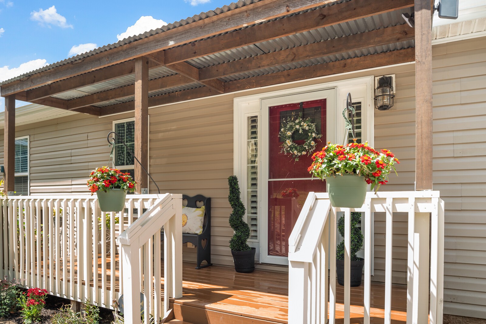 2114 Peach Orchard Rd, Culleoka, TN 38451