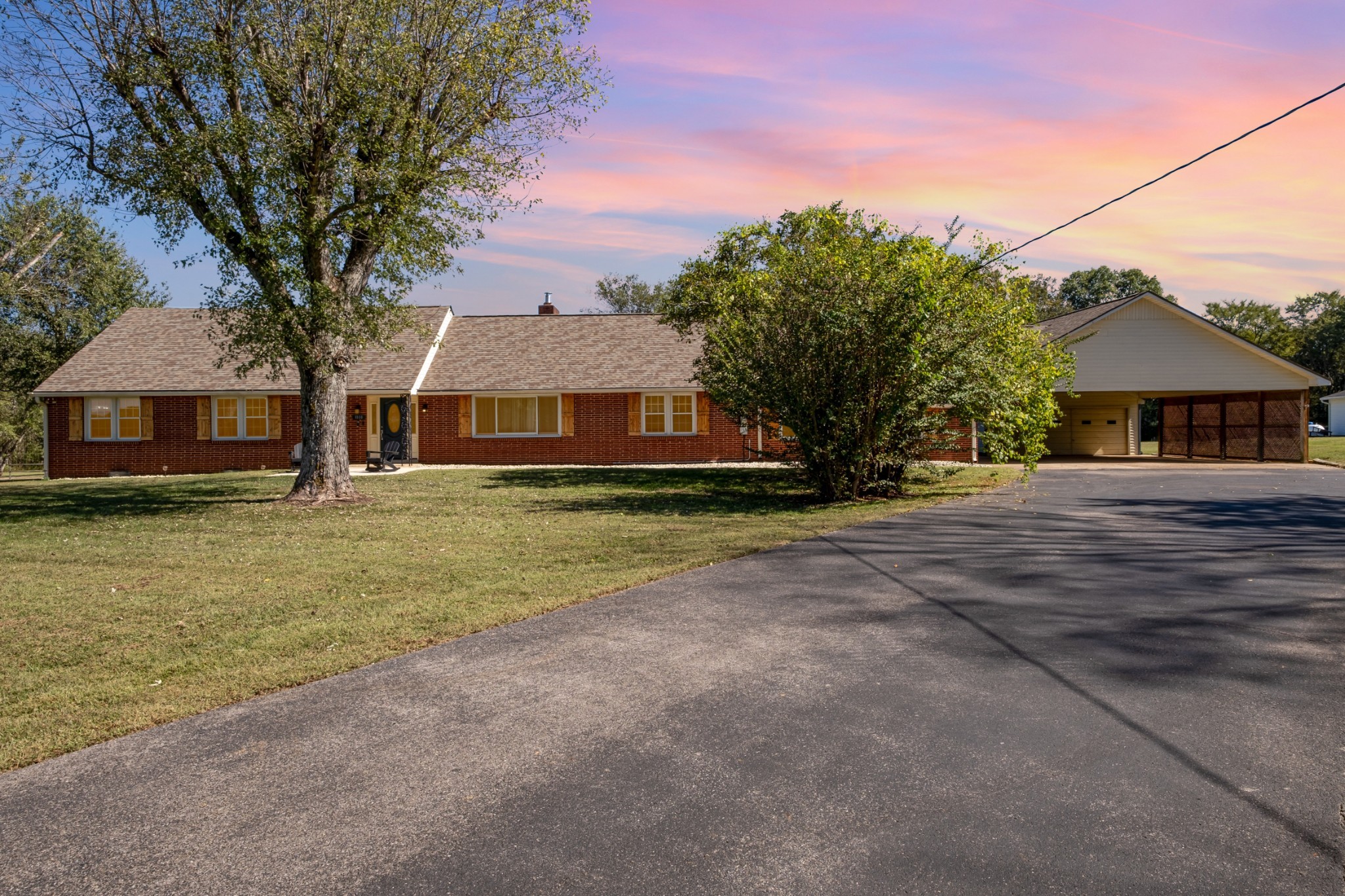 1108 Lakeview Dr, Ashland City, TN 37015