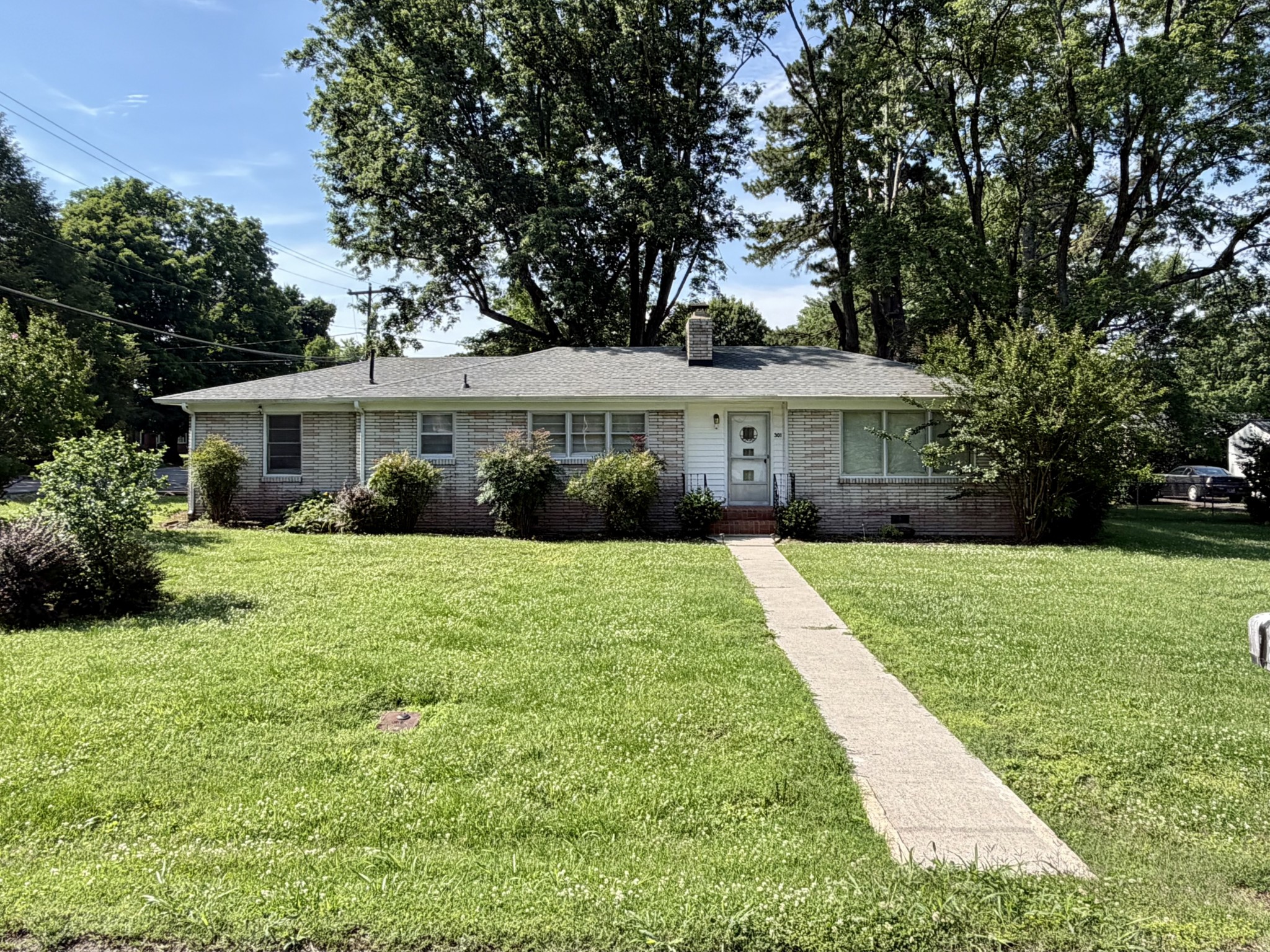 301 Malvin St, Gallatin, TN 37066