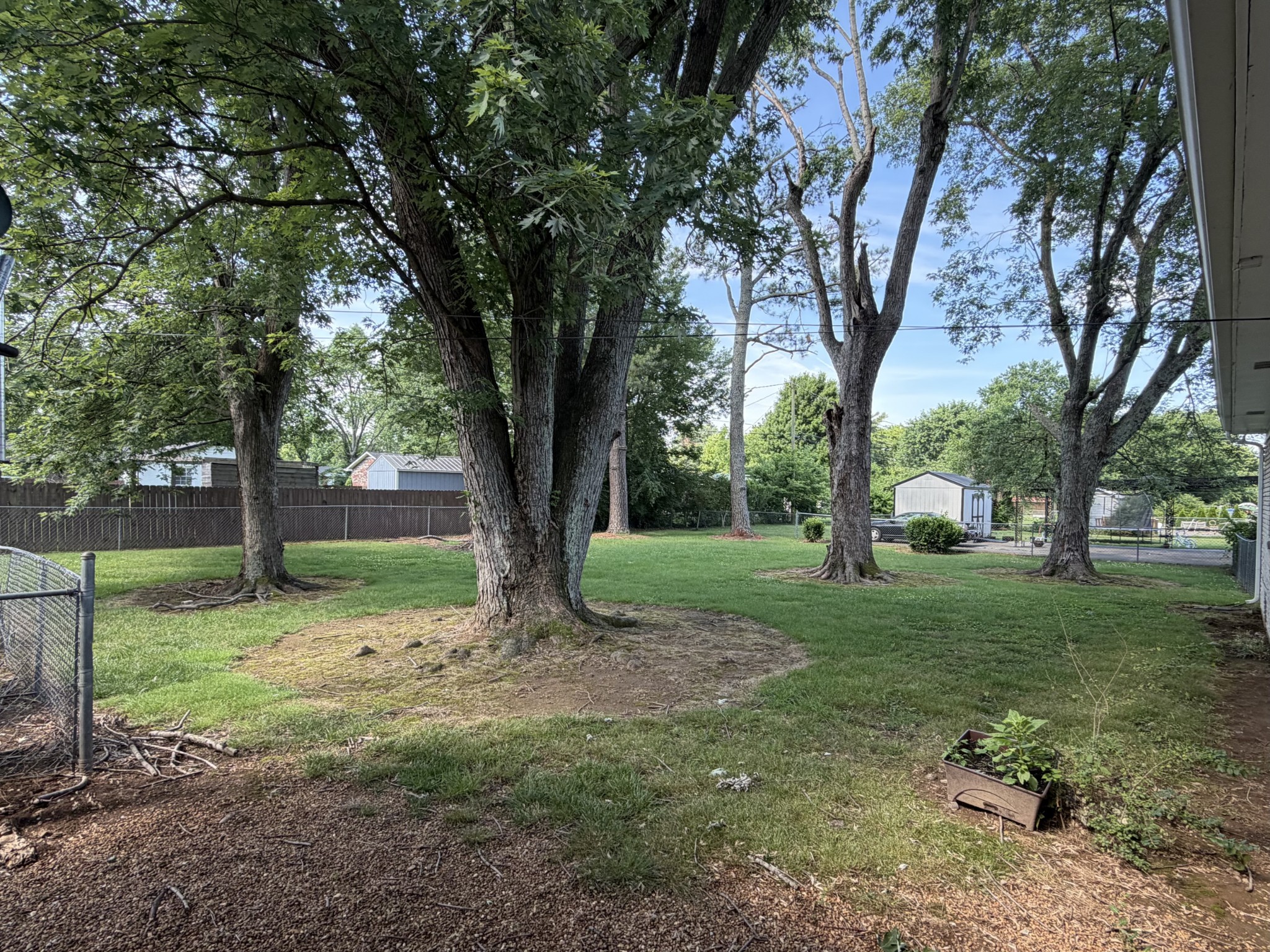 301 Malvin St, Gallatin, TN 37066