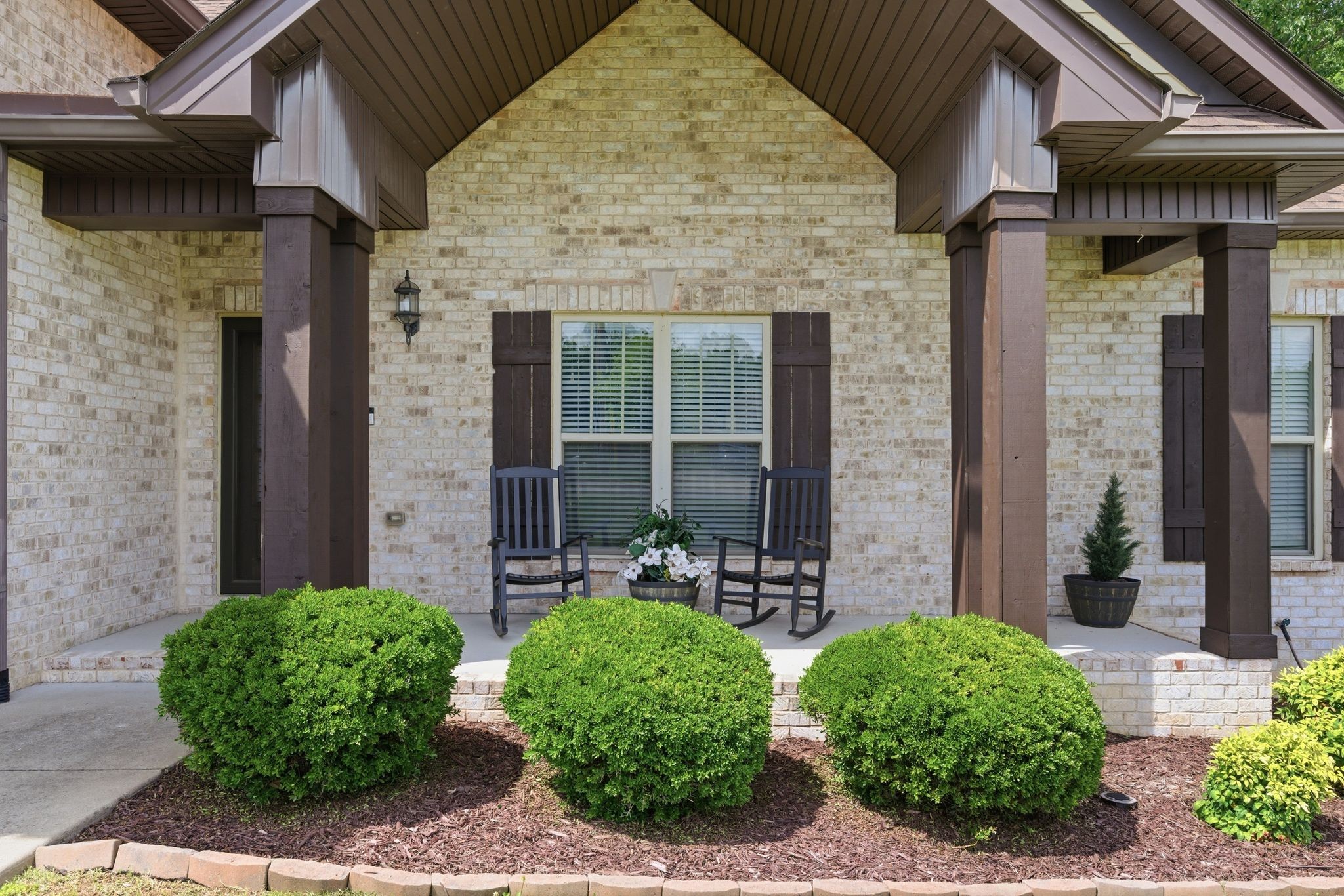 2065 Stratford Ln, Greenbrier, TN 37073