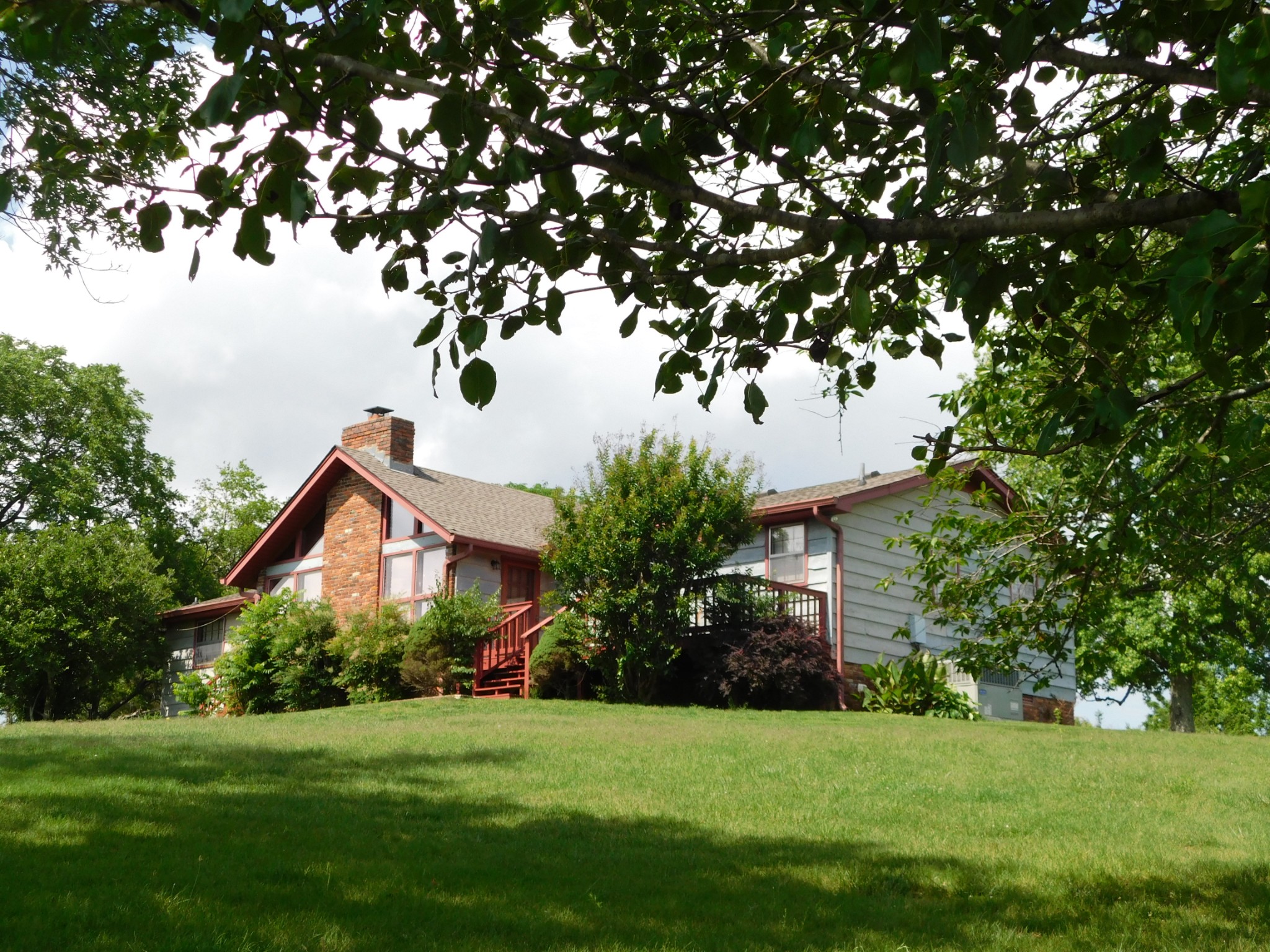 2025 Liberty Ln, Gallatin, TN 37066
