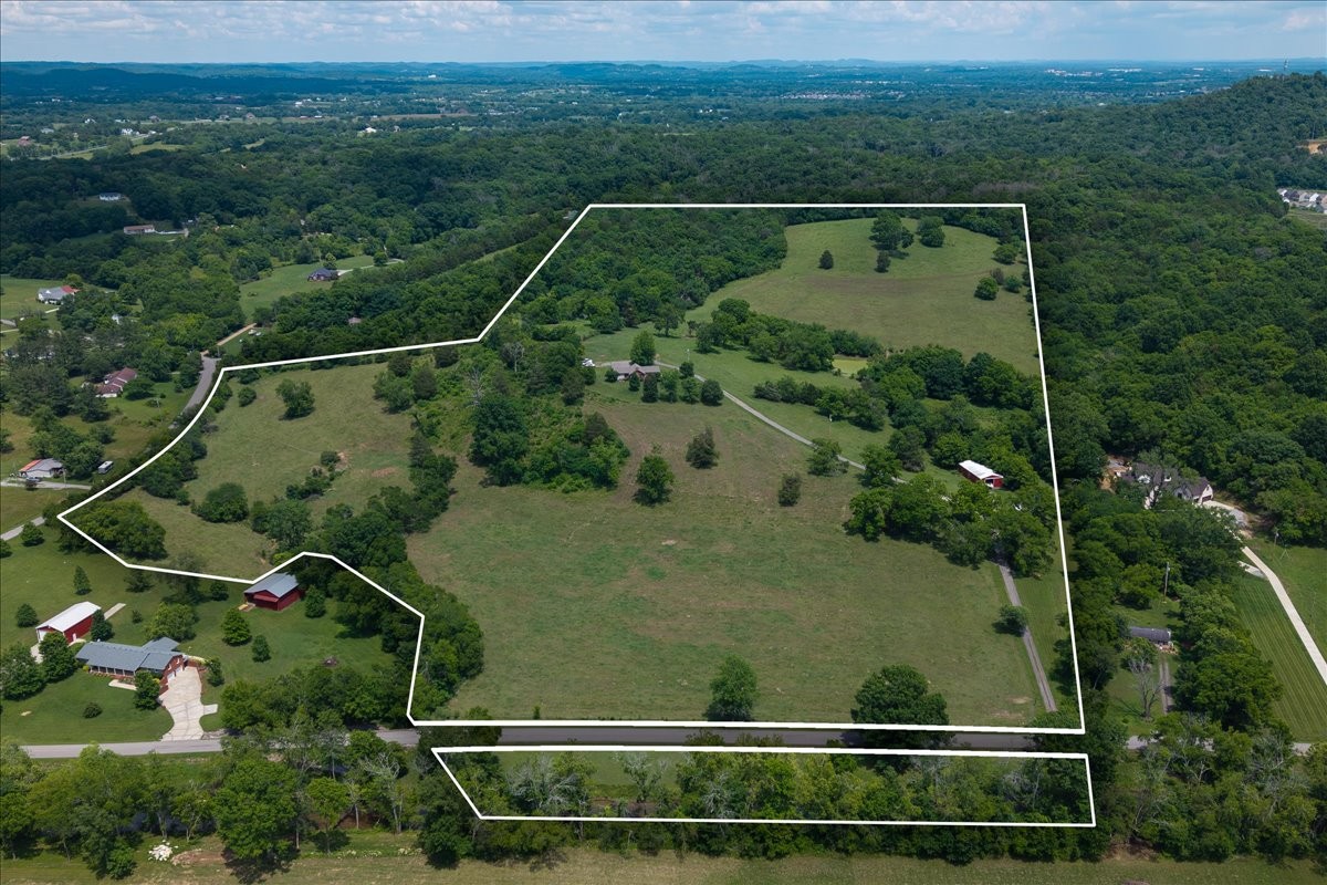2025 Liberty Ln, Gallatin, TN 37066