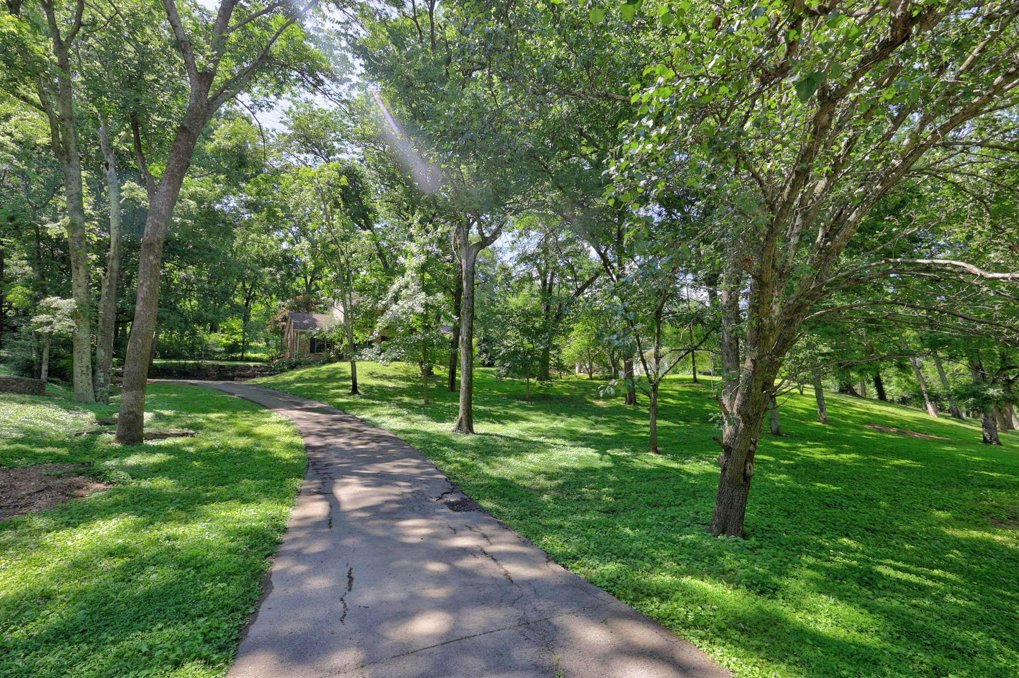 1011 Stuart Ln, Brentwood, TN 37027