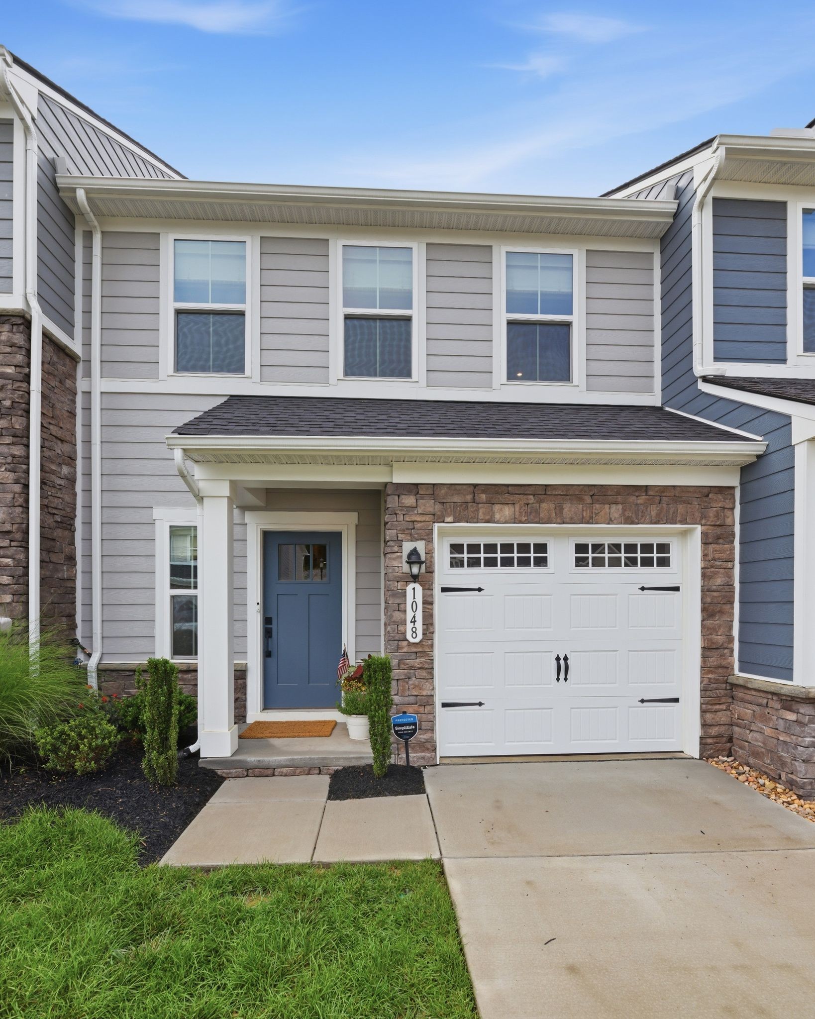 1048 Mountain View Dr, Thompsons Station, TN 37179