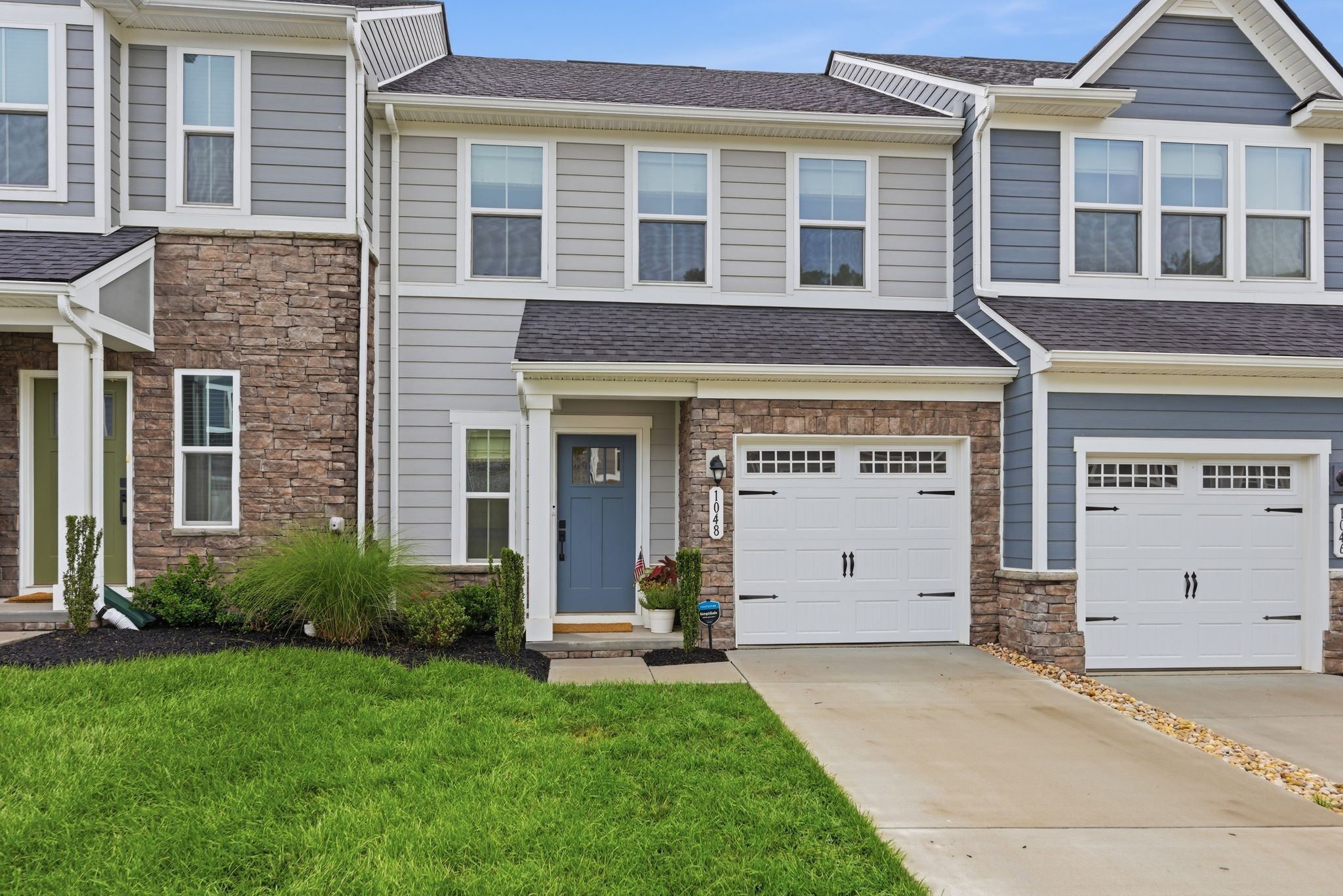 1048 Mountain View Dr, Thompsons Station, TN 37179