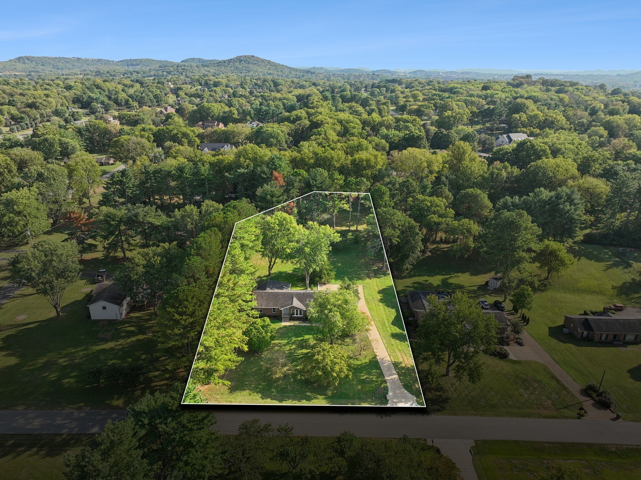 8113 Dozier Pl, Brentwood, TN 37027