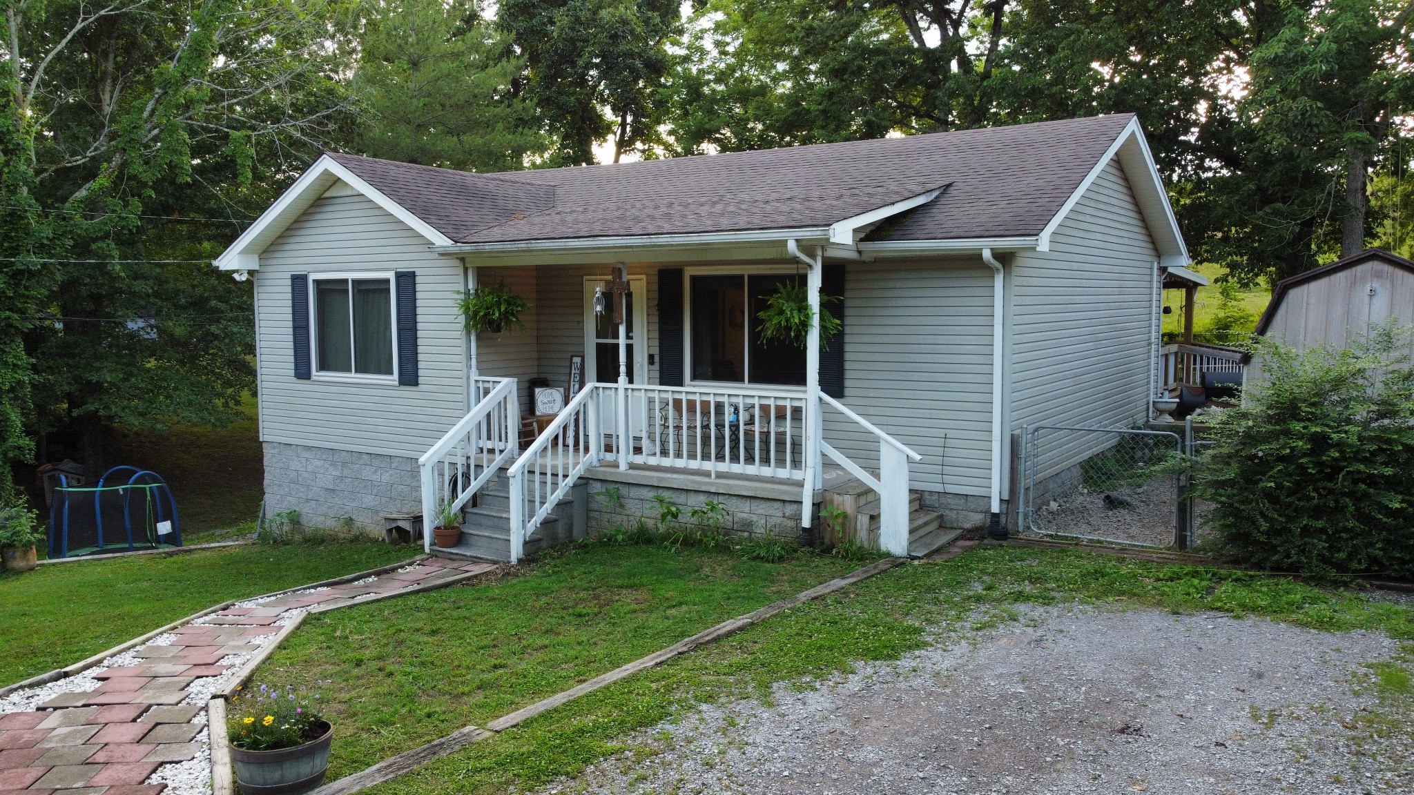 49 Roberts Ln, Lebanon, TN 37087