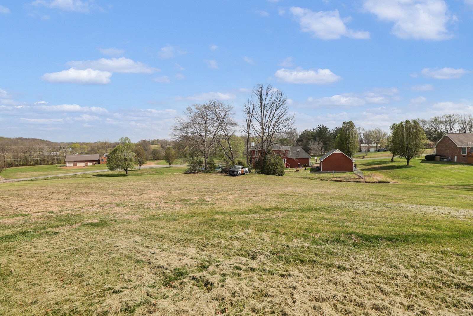 407 Ranch Rd, Portland, TN 37148
