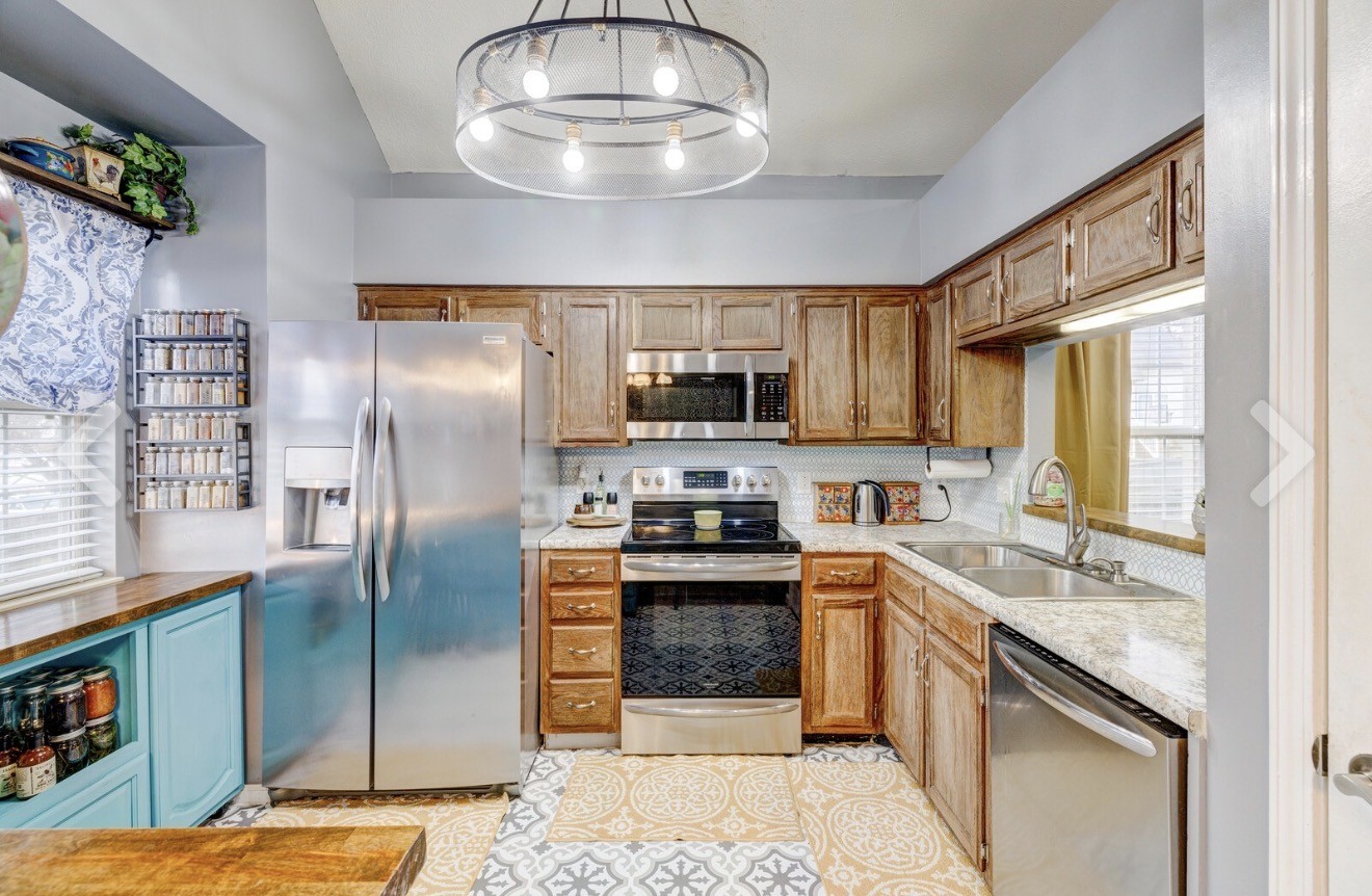 1011 Lassiter Dr, Goodlettsville, TN 37072