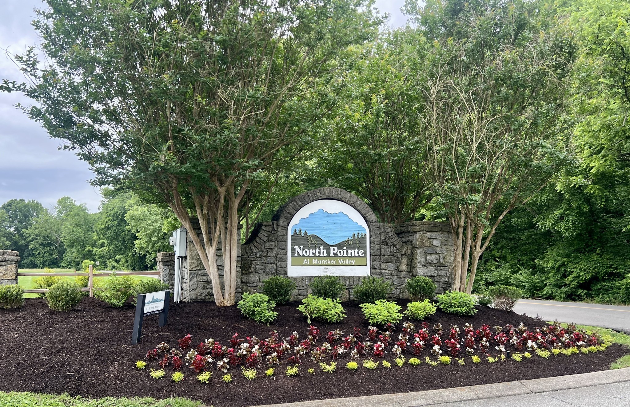 1011 Lassiter Dr, Goodlettsville, TN 37072