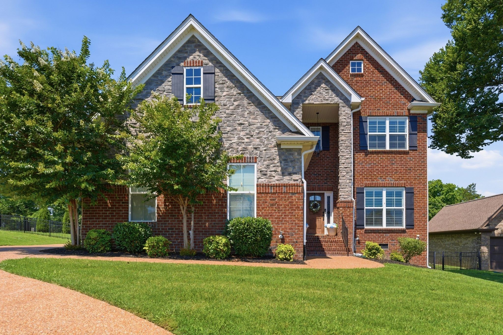 127 Waters Hill Cir, Lebanon, TN 37087