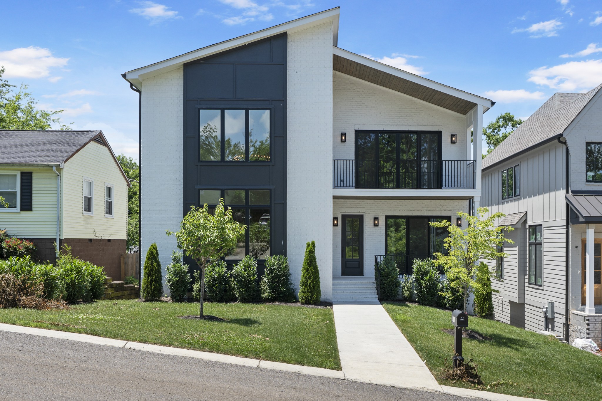 341 Chamberlin St, Nashville, TN 37209