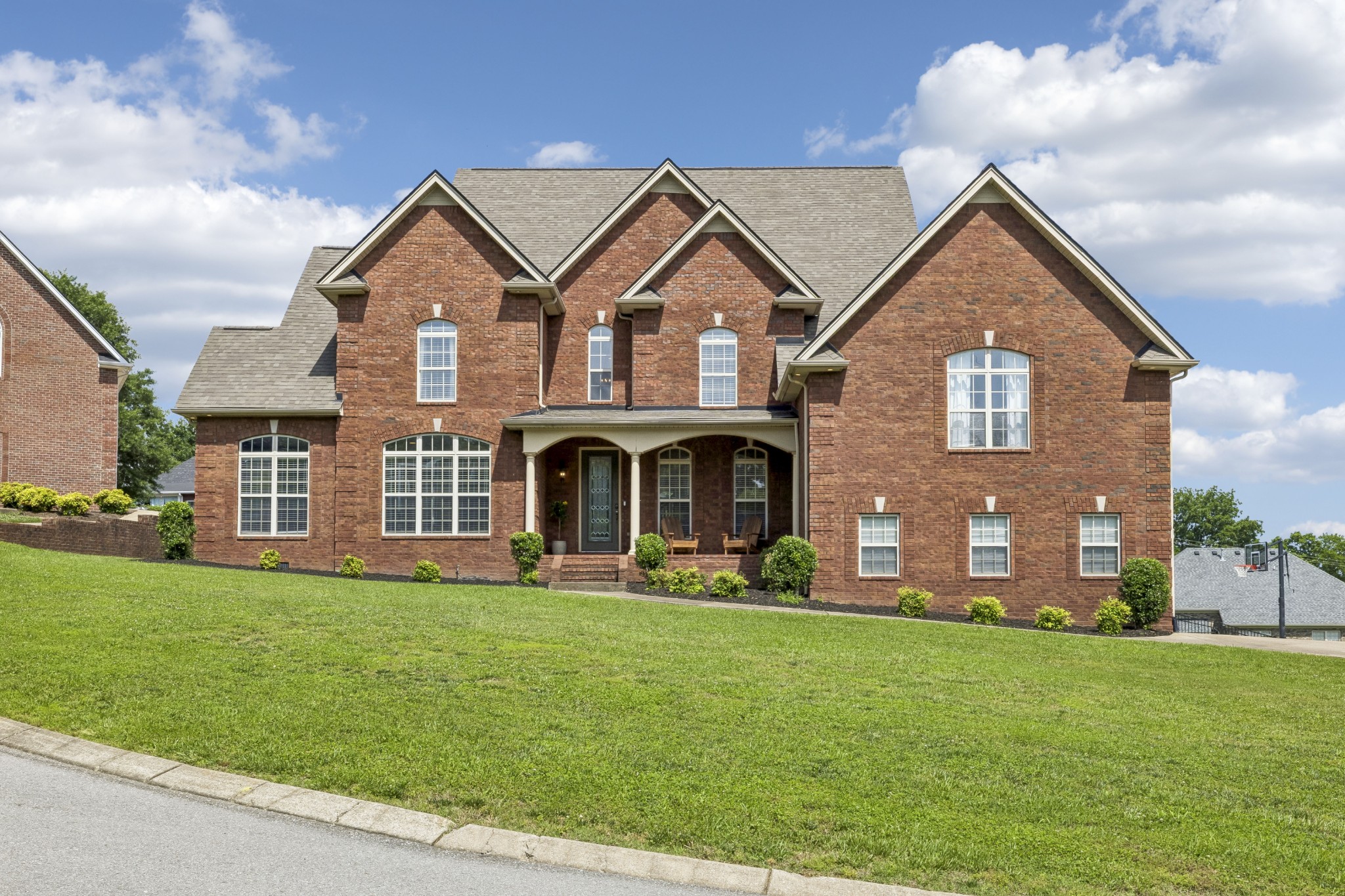 1020 Stafford Ct, Hendersonville, TN 37075