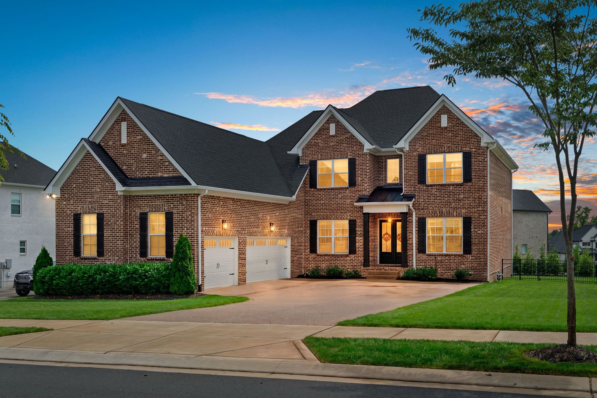 1005 Keeneland Dr, Gallatin, TN 37066