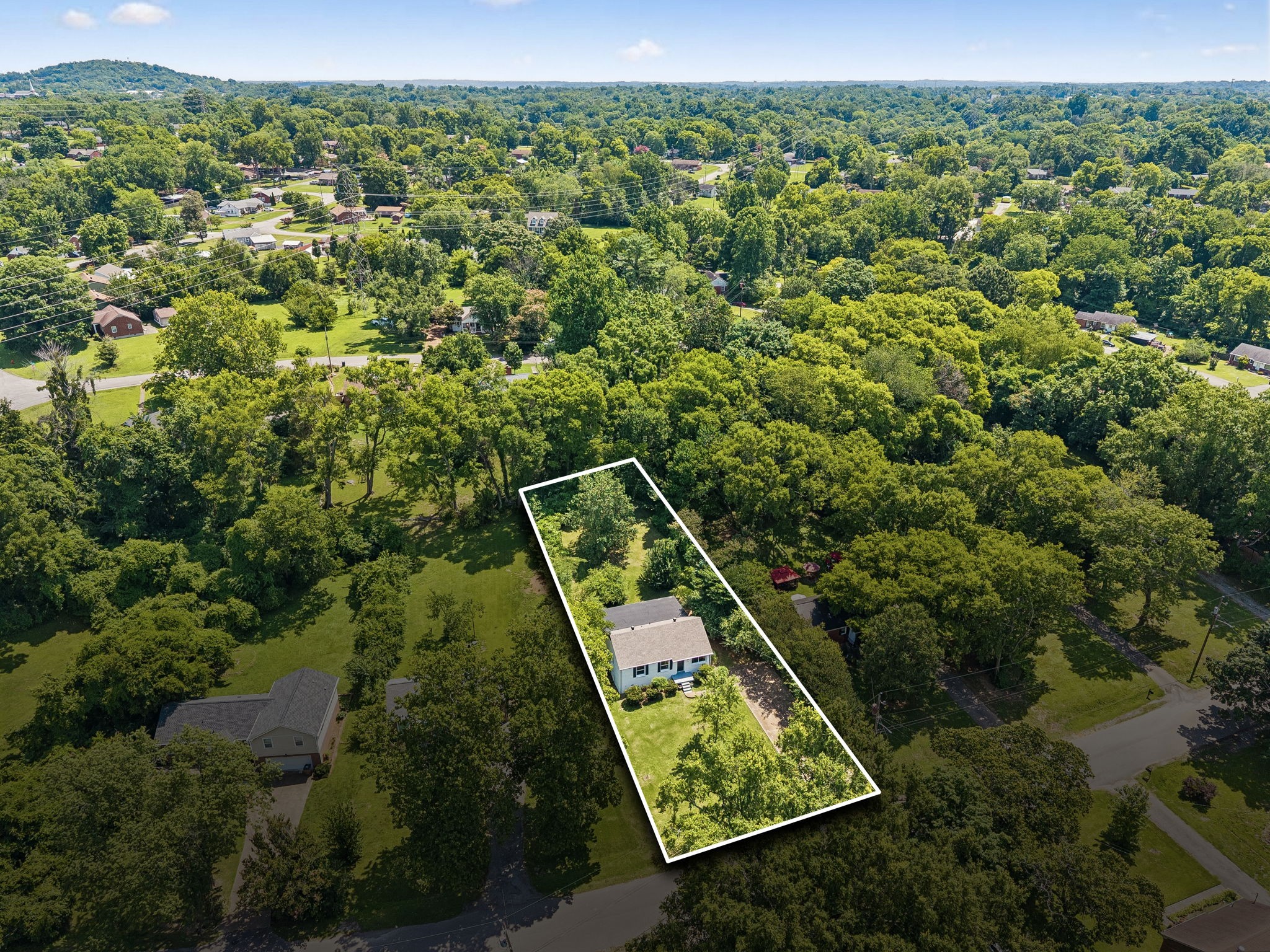 2208 Larimore Dr, Nashville, TN 37214