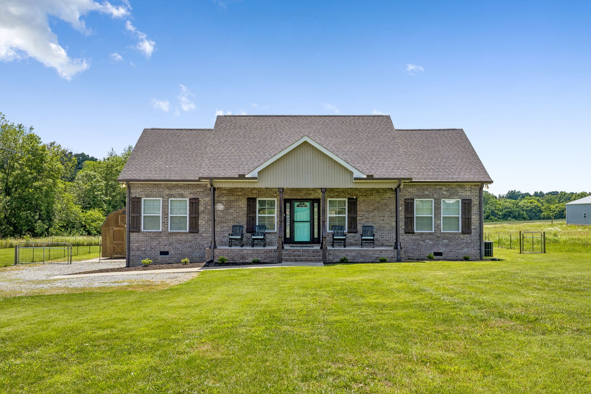 583 New Deal Potts Rd, Cottontown, TN 37048