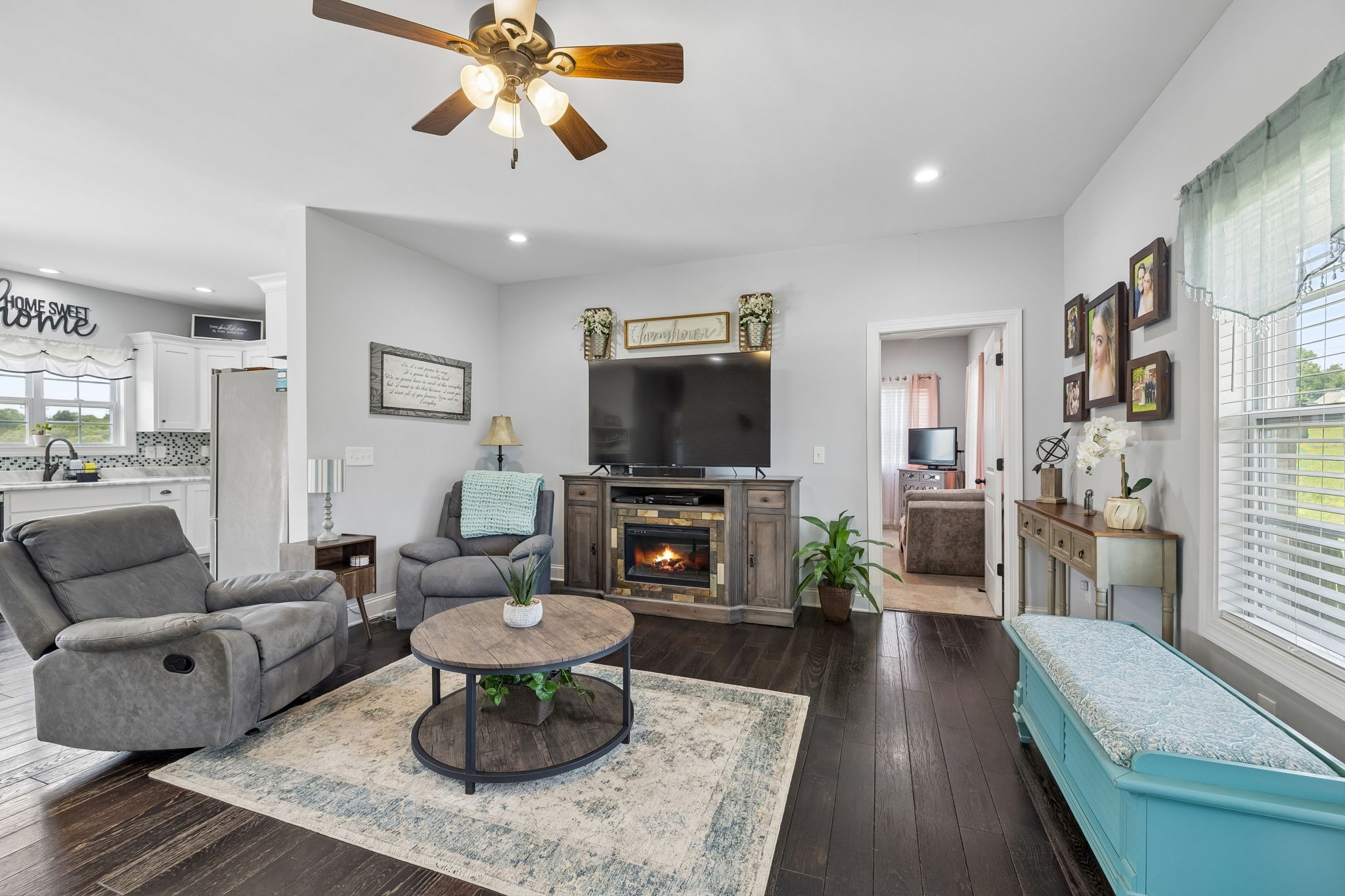 583 New Deal Potts Rd, Cottontown, TN 37048