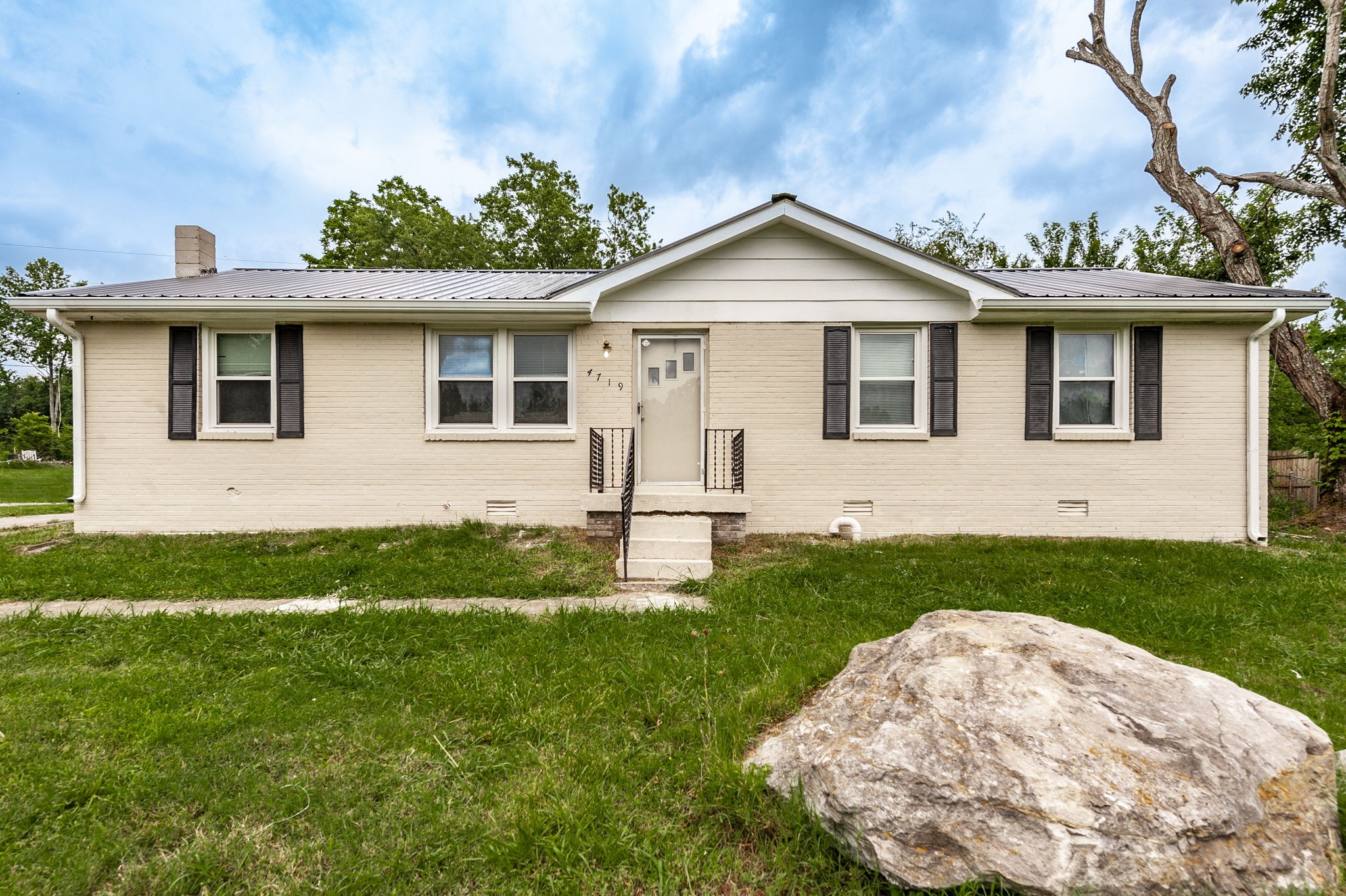 4719 Austin Peay Hwy, Westmoreland, TN 37186