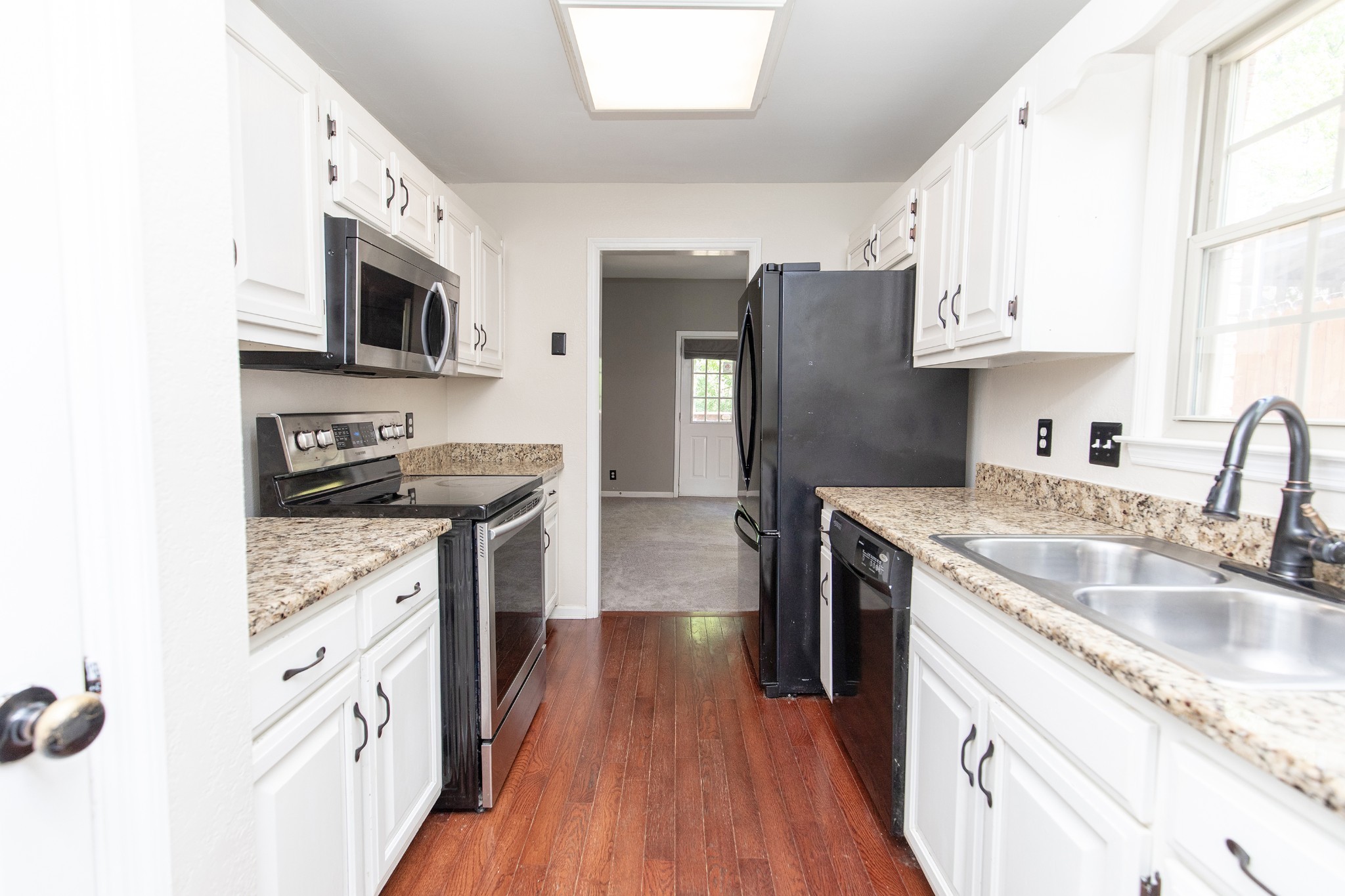 1107 Mary Evelyn Ct, Nashville, TN 37217