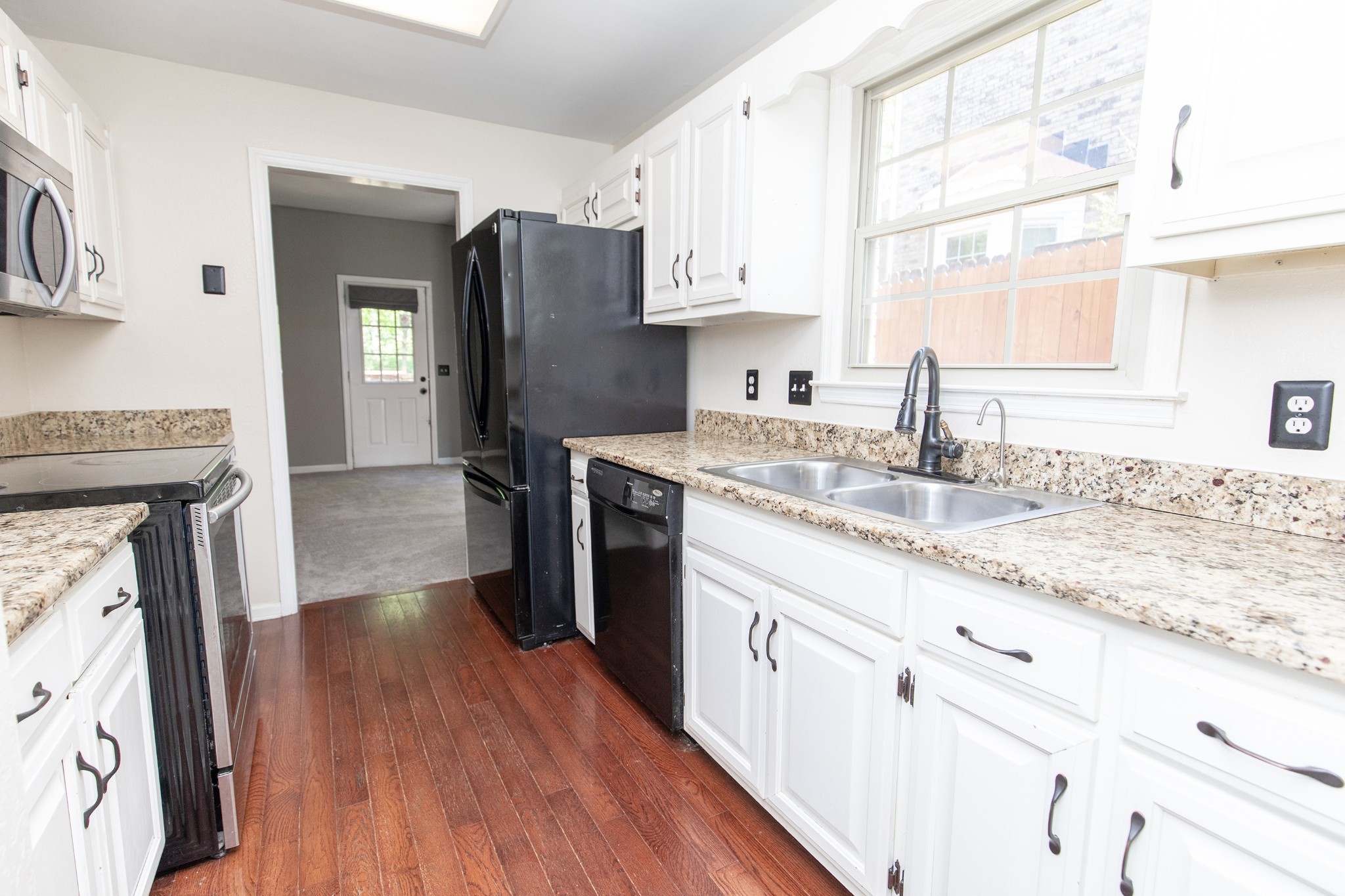 1107 Mary Evelyn Ct, Nashville, TN 37217