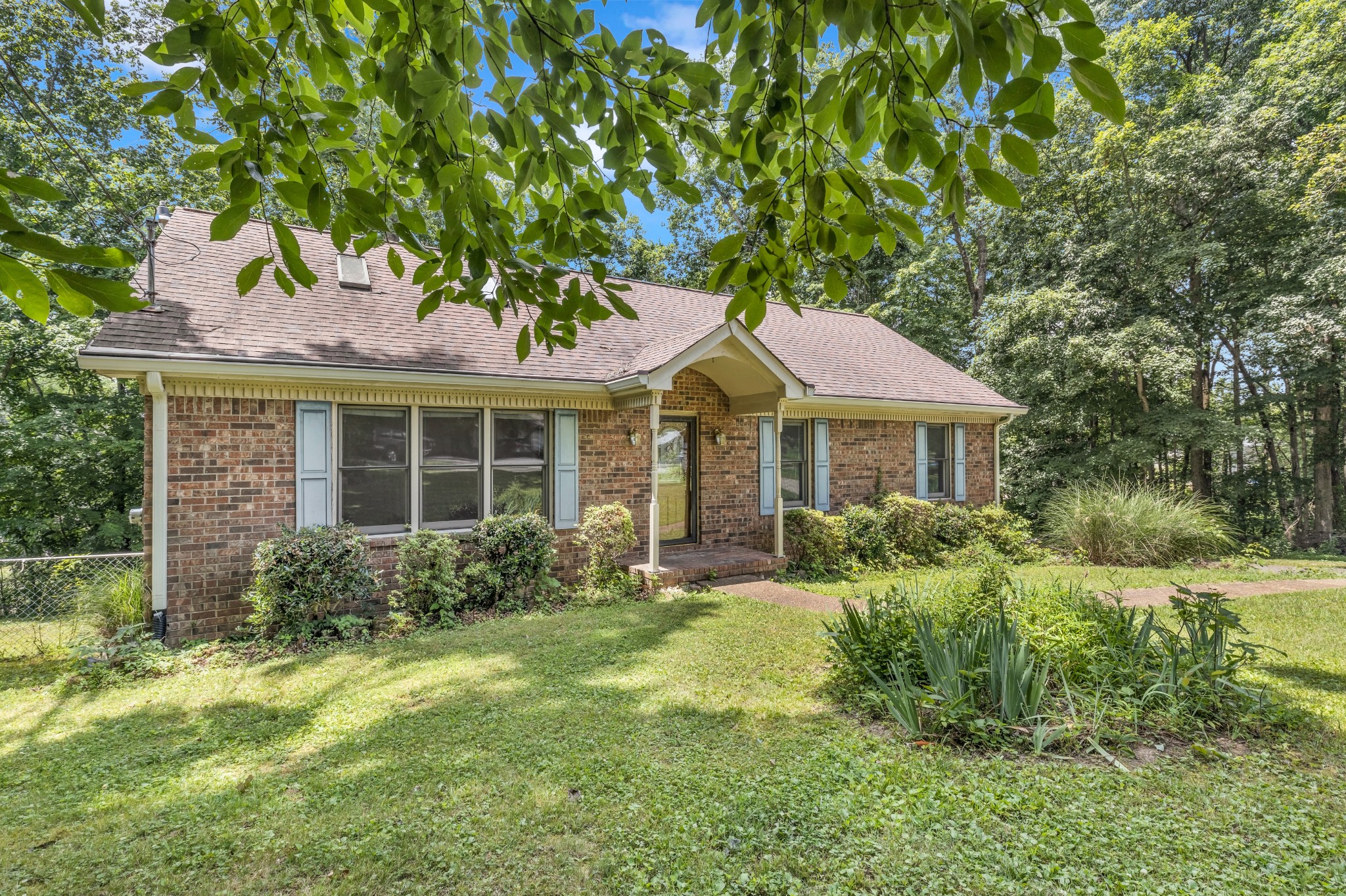 1106 Dogwood Ln, White House, TN 37188
