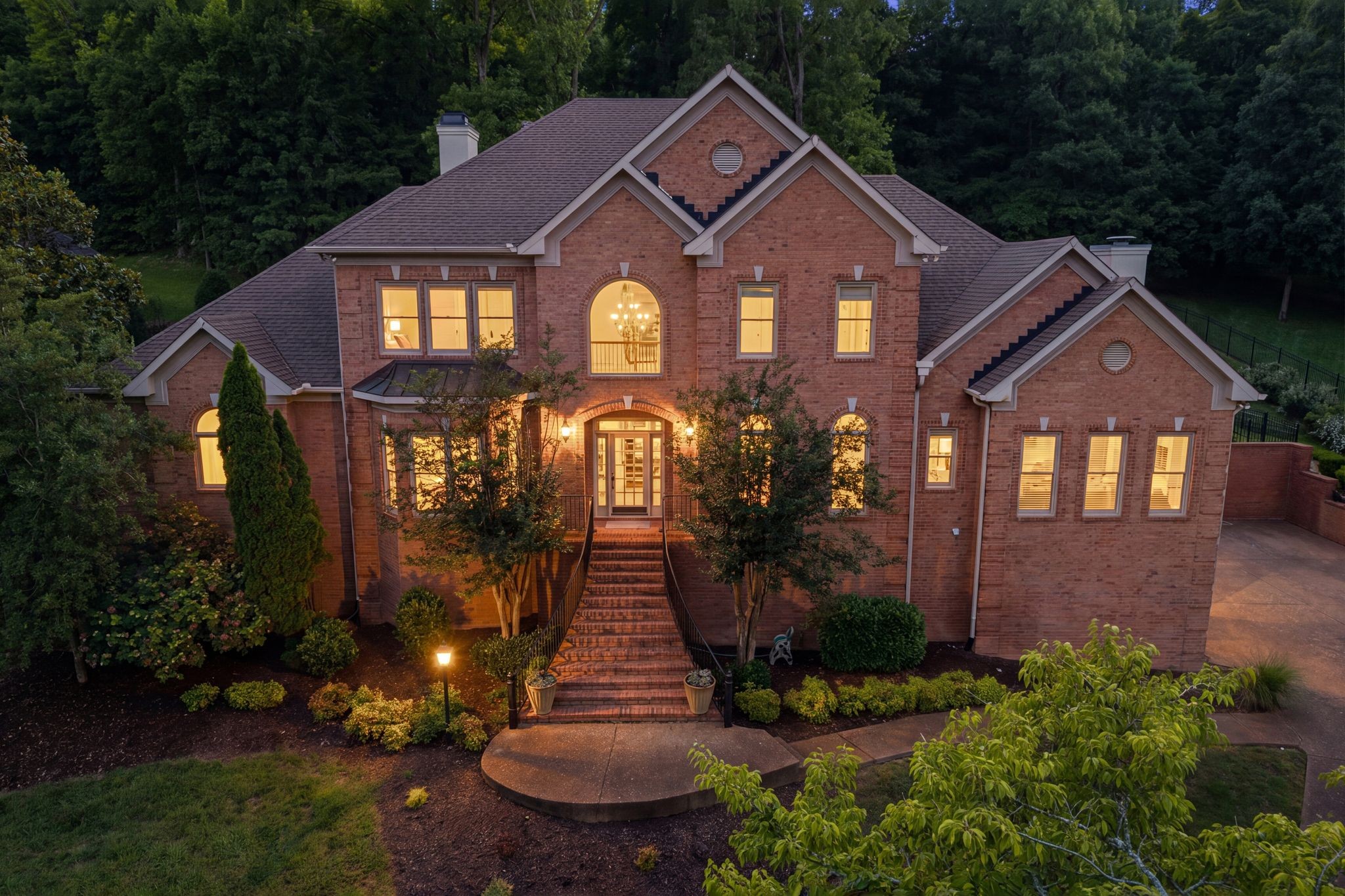 537 Grand Oaks Dr, Brentwood, TN 37027