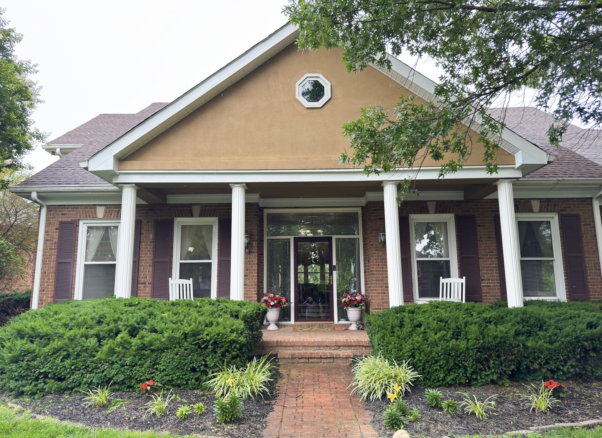 135 N Country Club Dr, Hendersonville, TN 37075
