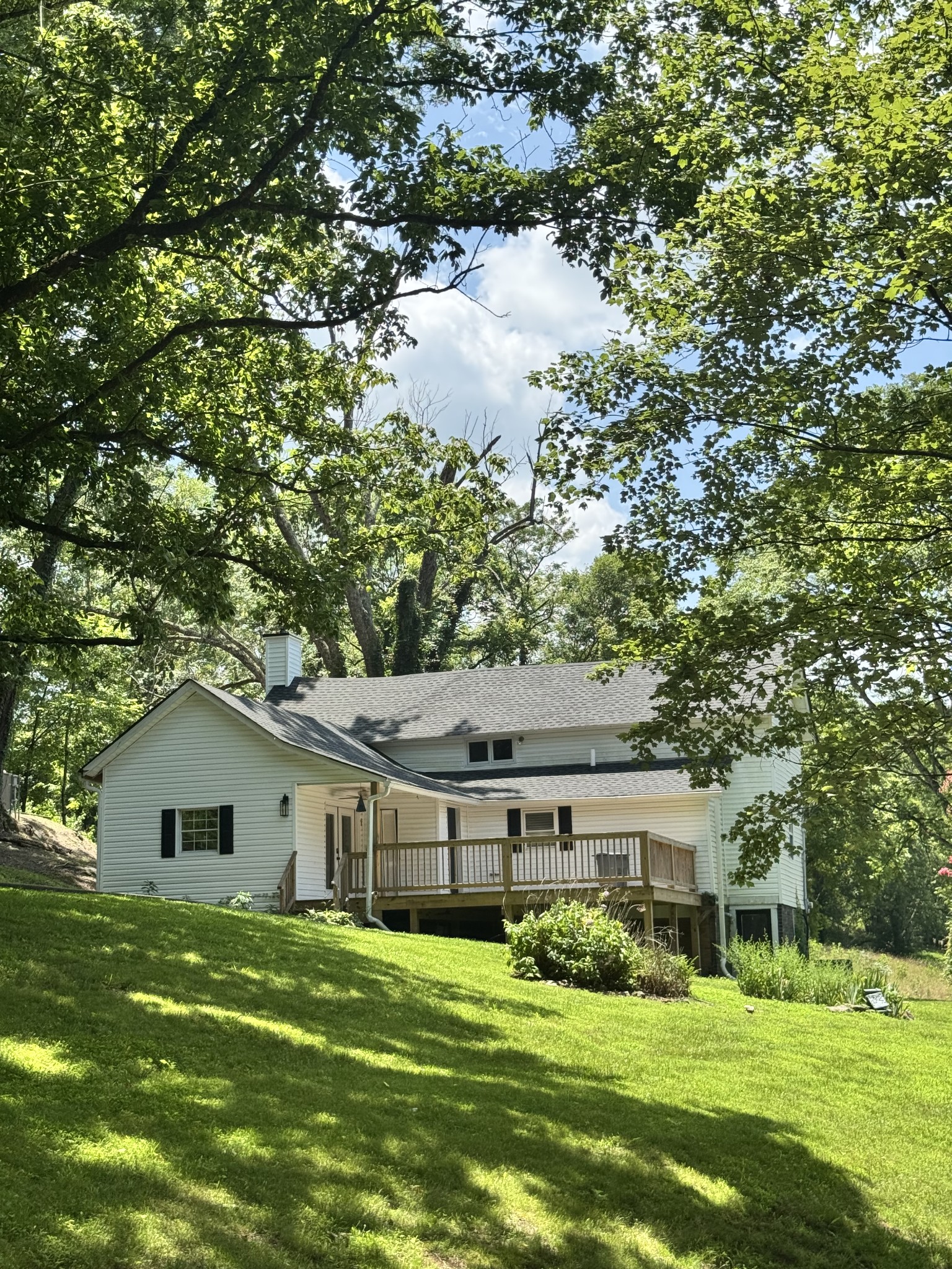 97 Mcclures Bend Ln, Carthage, TN 37030