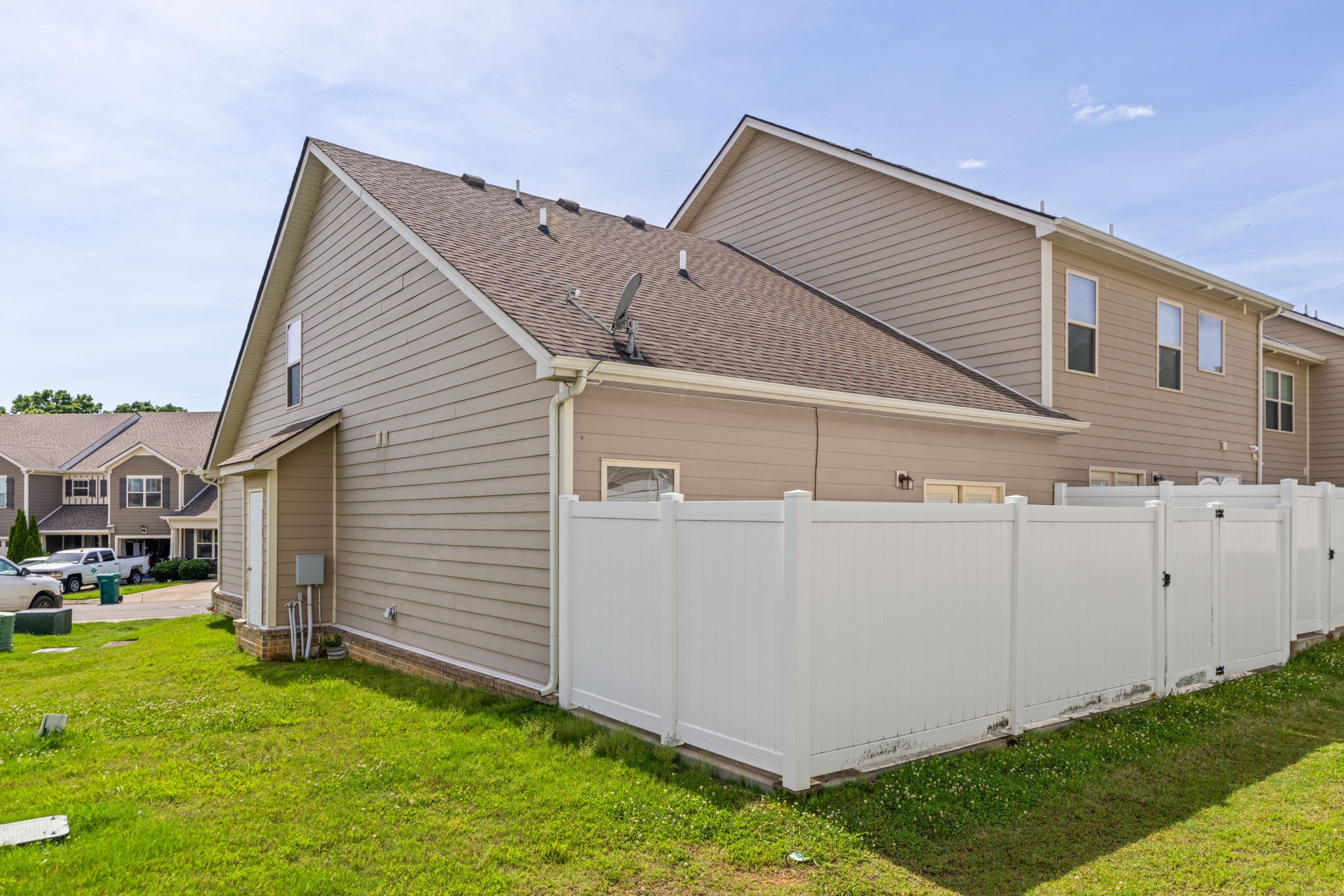 4022 Commons Dr, Spring Hill, TN 37174