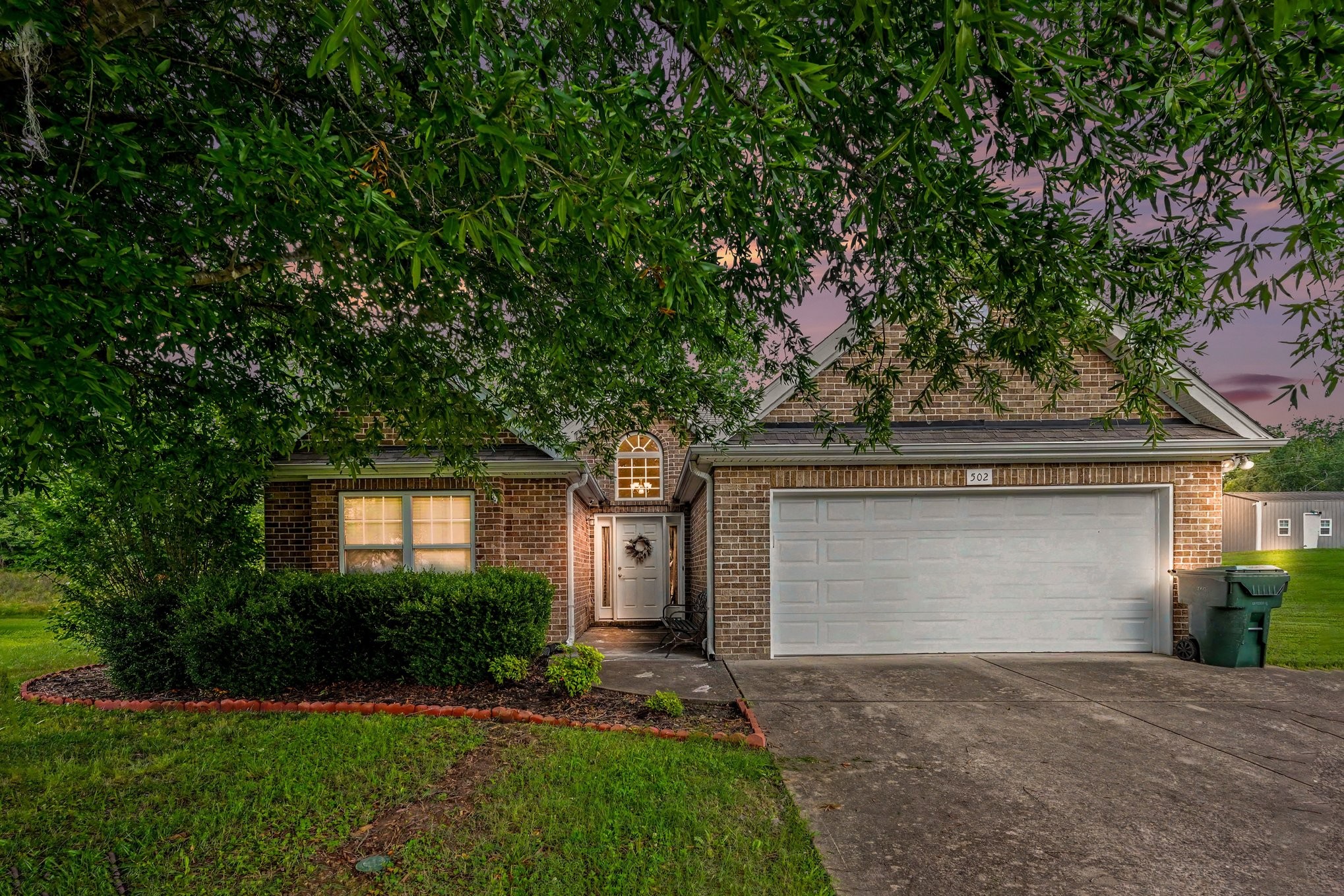 502 Poplar Bnd, Dickson, TN 37055