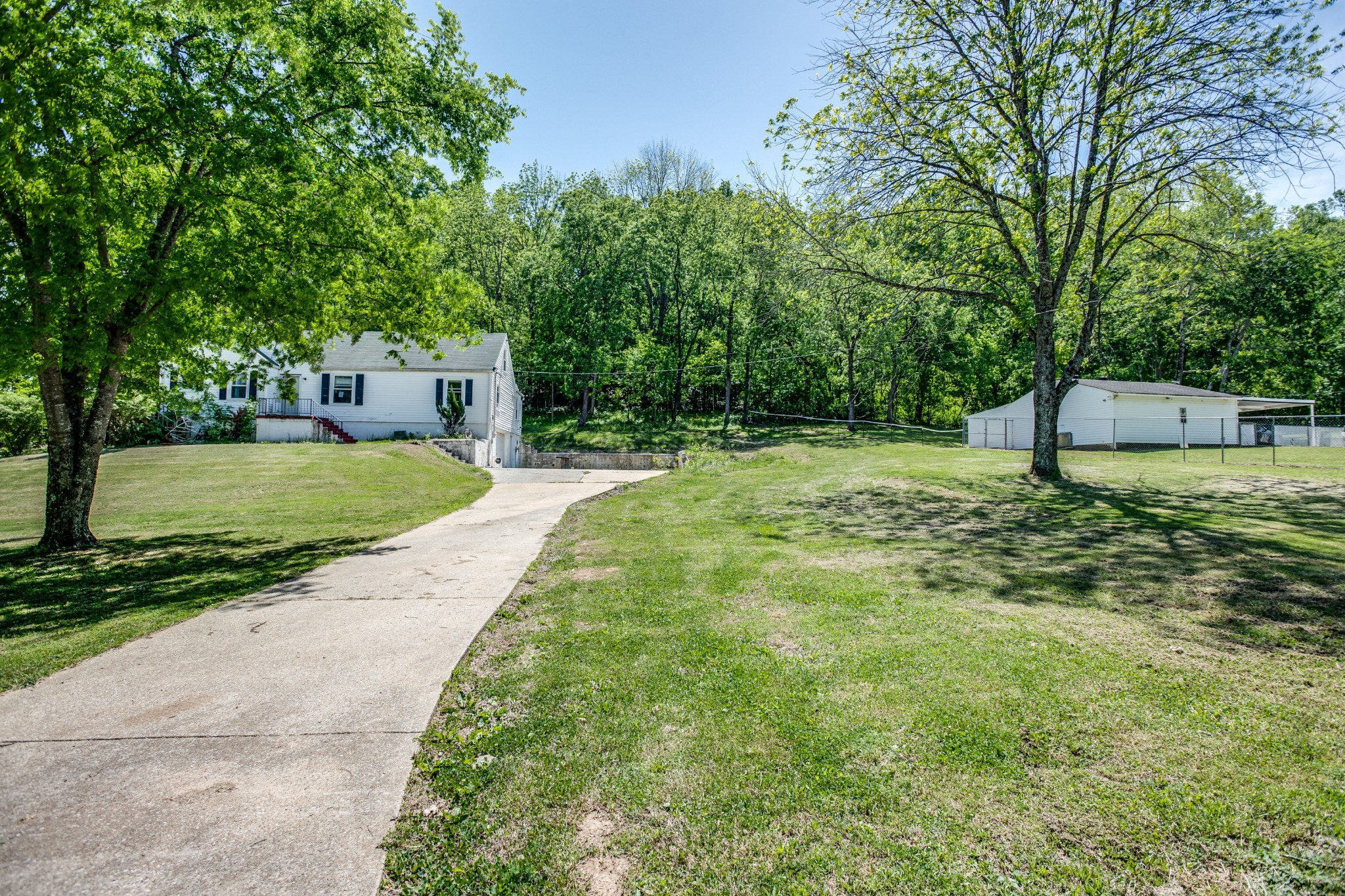4141 Creek Trail Dr, Whites Creek, TN 37189
