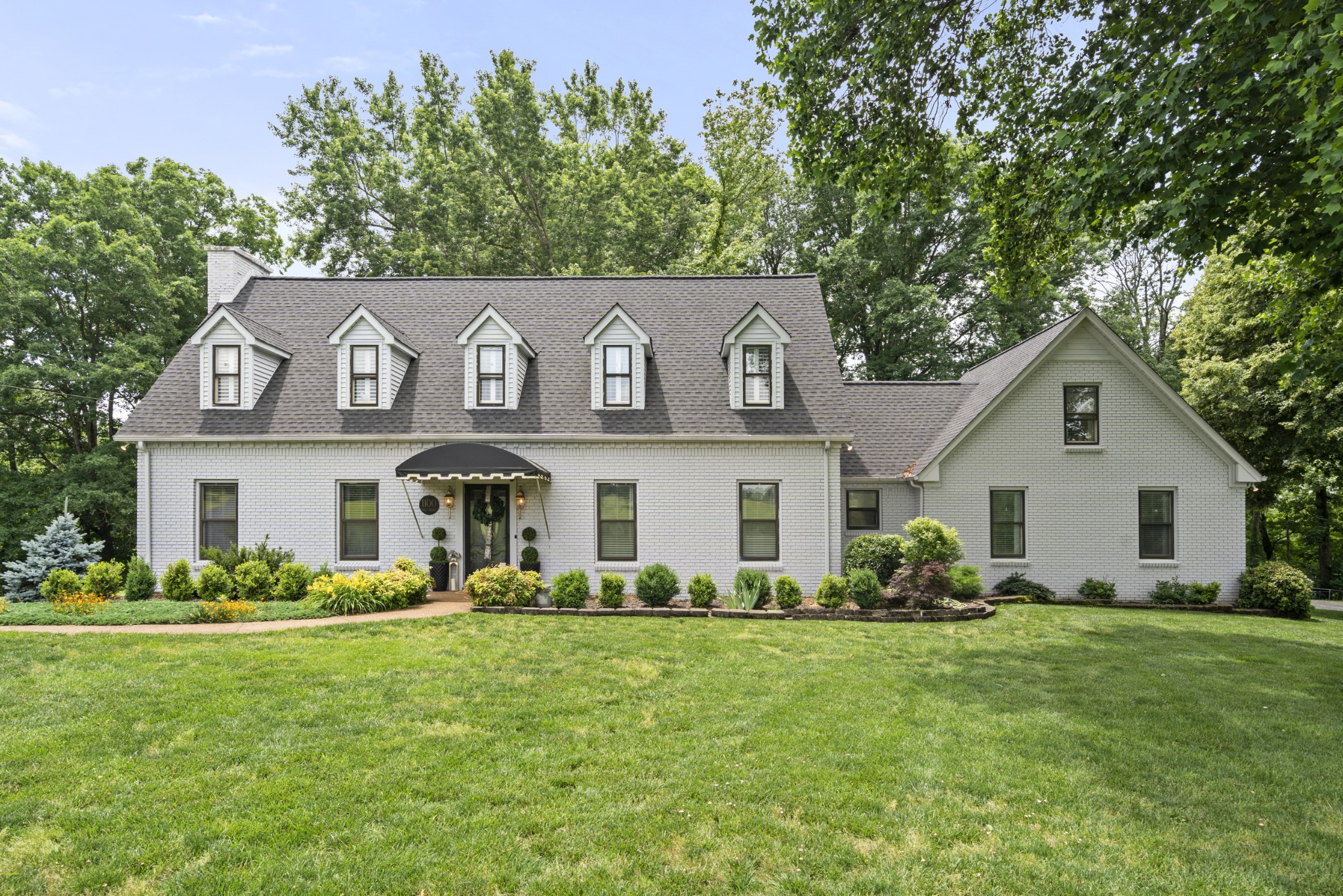 1100 Mill Rd, Dickson, TN 37055