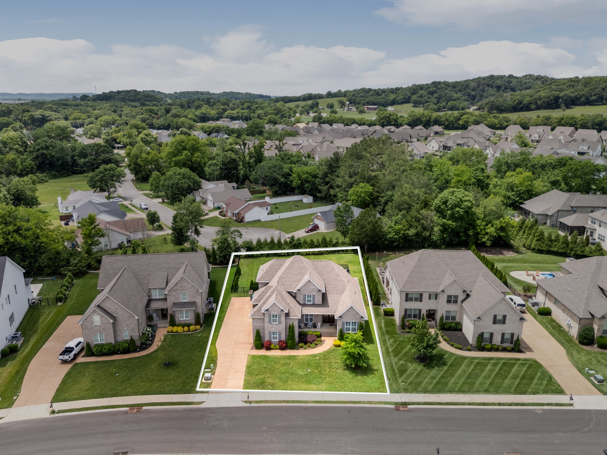 2057 Autumn Ridge Way, Spring Hill, TN 37174