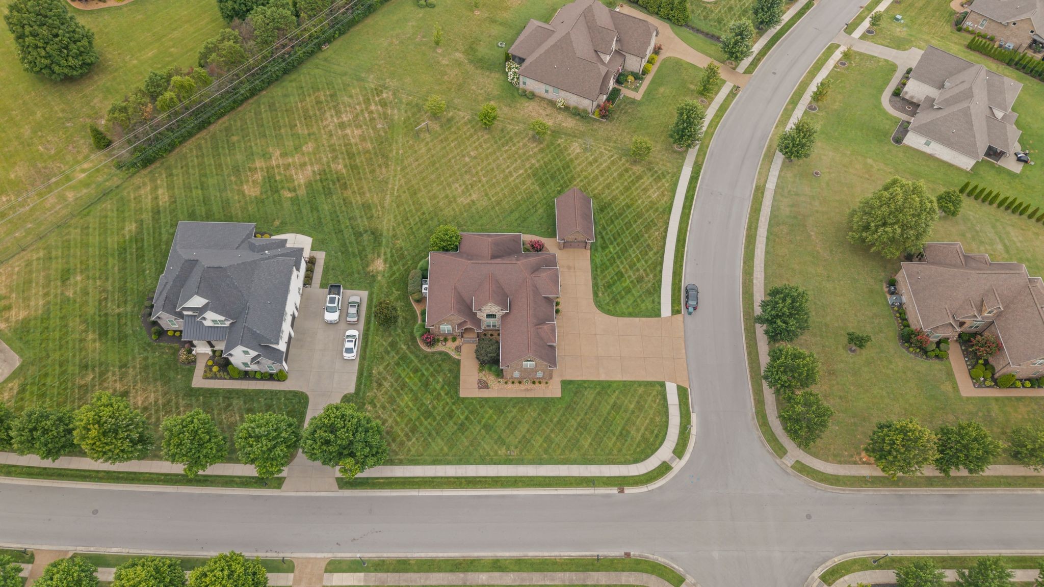 703 Farmington Dr, Lebanon, TN 37087