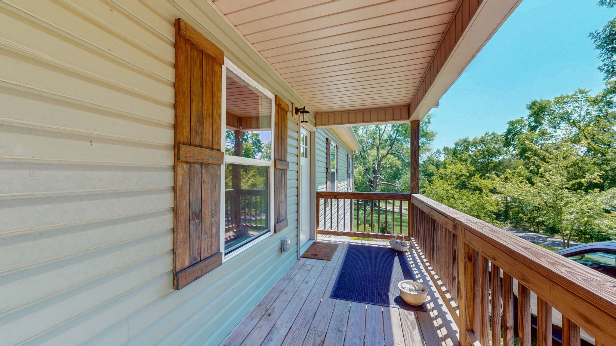 695 Hog Back Ridge Rd, Bethpage, TN 37022