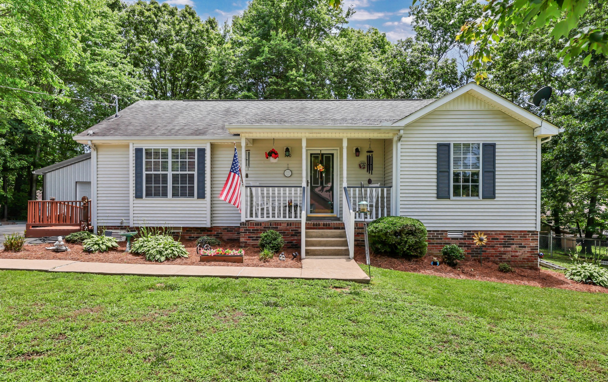 110 Acorn Dr, Dickson, TN 37055
