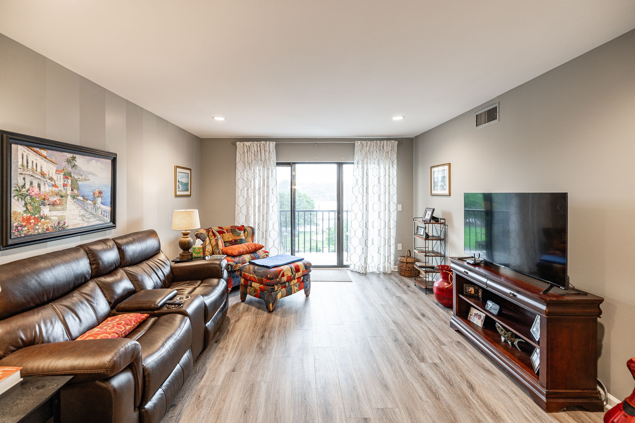 200 Sanders Ferry Rd #2408, Hendersonville, TN 37075