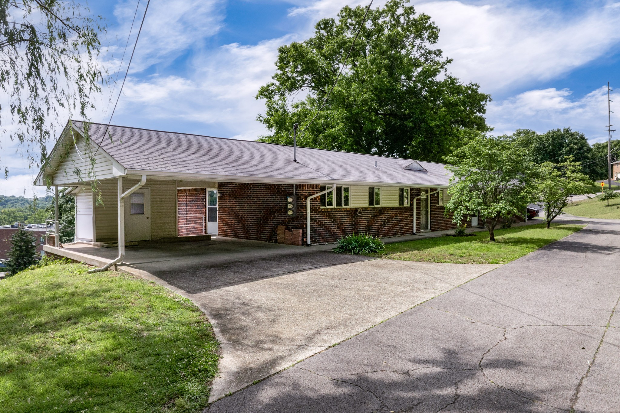 3020 3022 Fernbrook Ln, Nashville, TN 37214
