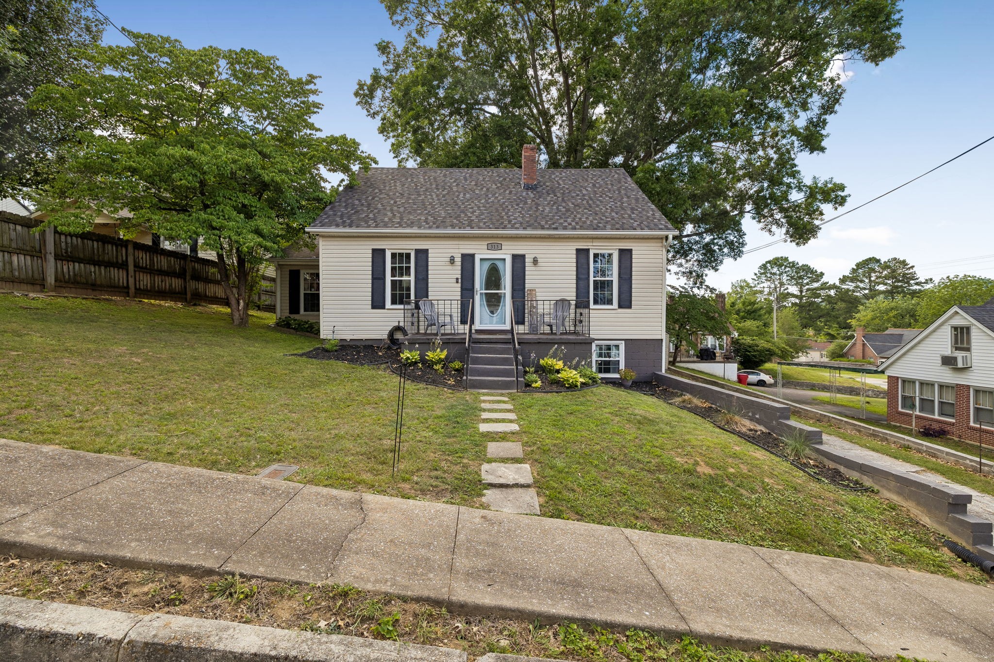 313 Cullum St, Carthage, TN 37030