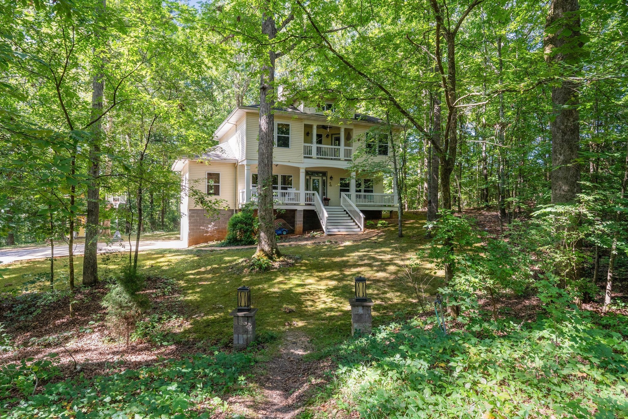 2504 Bearwallow Rd, Ashland City, TN 37015