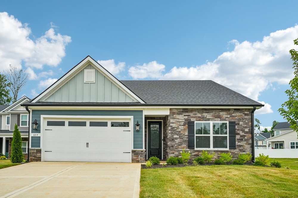 604 Silver Tc, White House, TN 37188