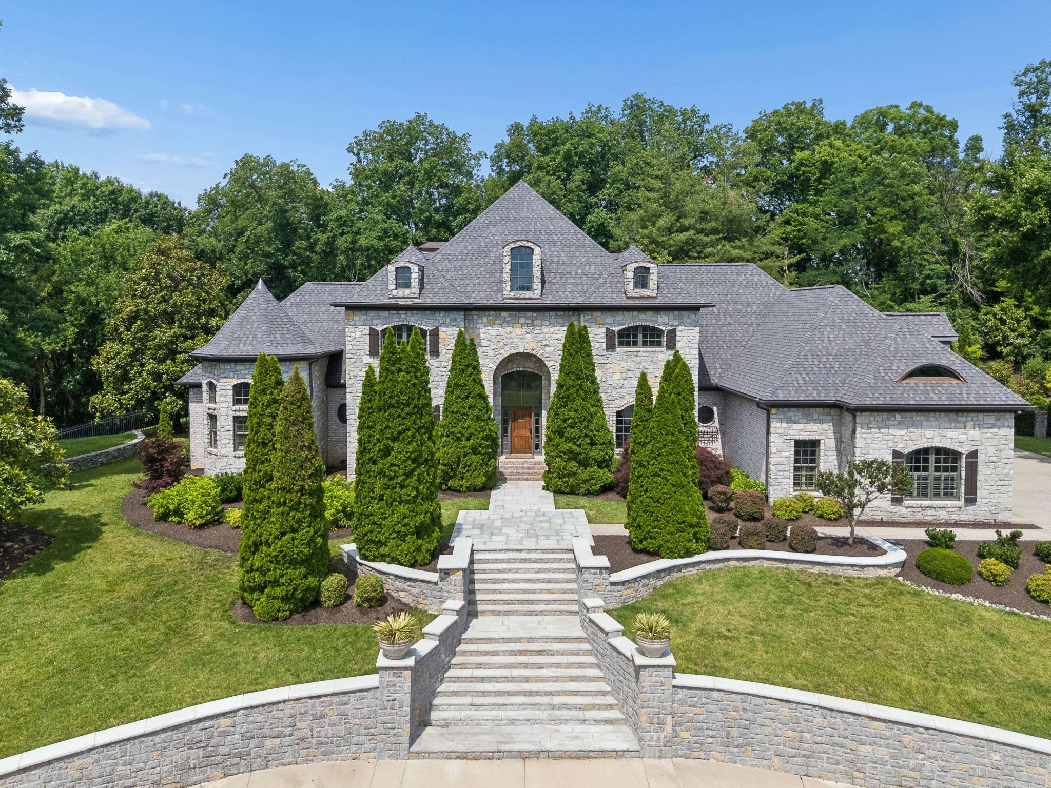 1008 Monroe Ln, Brentwood, TN 37027