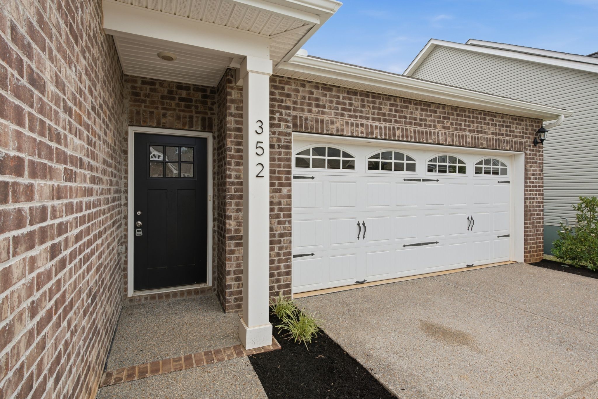 352 Telavera Dr, White House, TN 37188